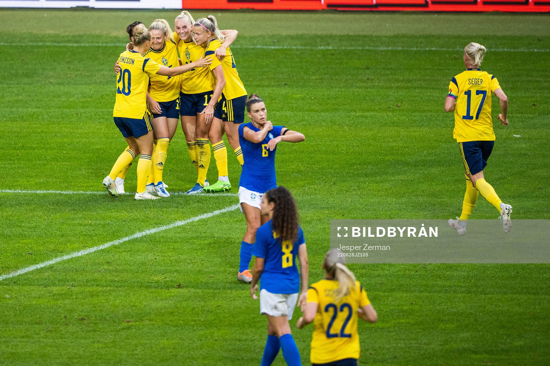 Stina Blackstenius of Sweden celebrates with team mates