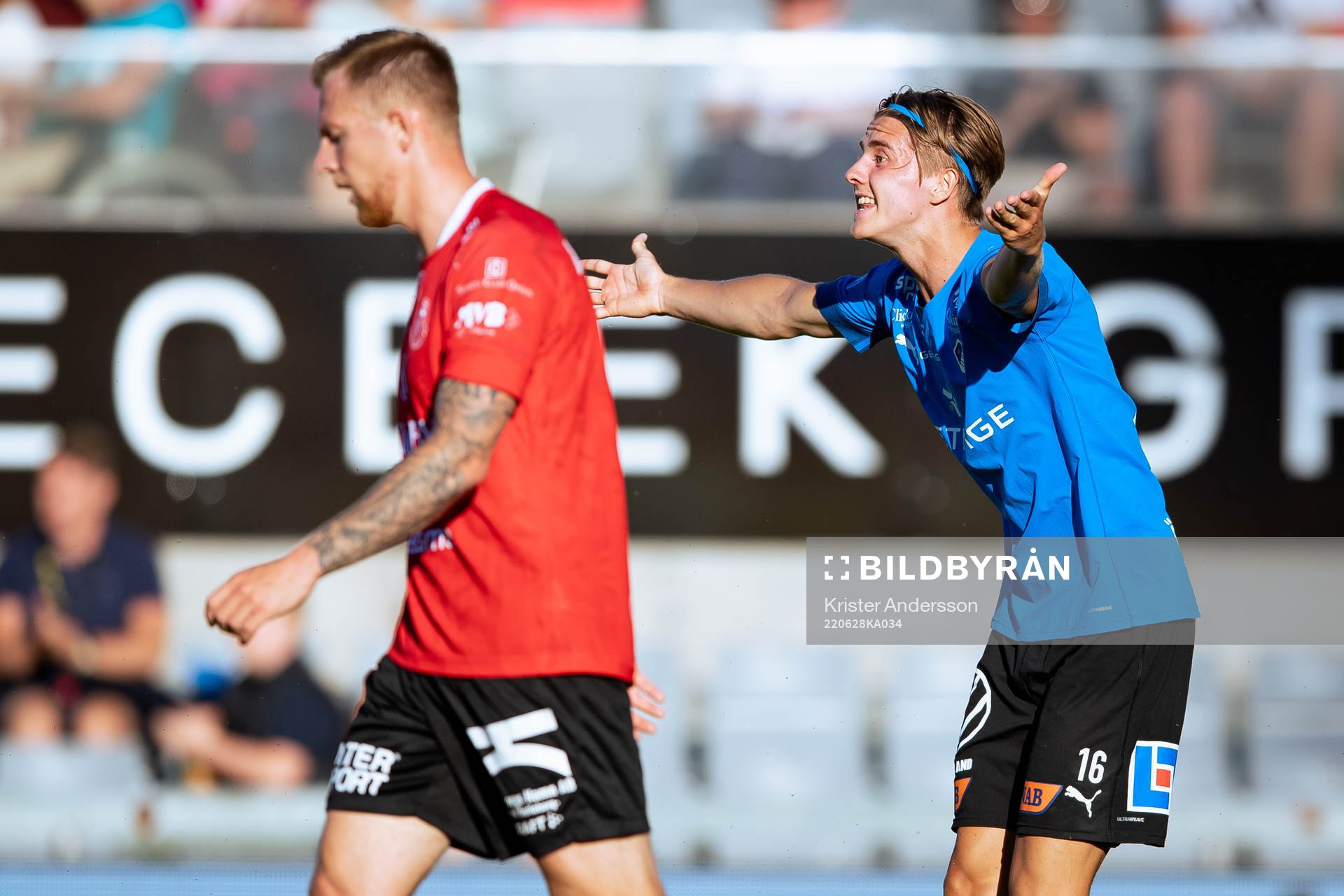 Halmstads Erik Ahlstrand reagerar