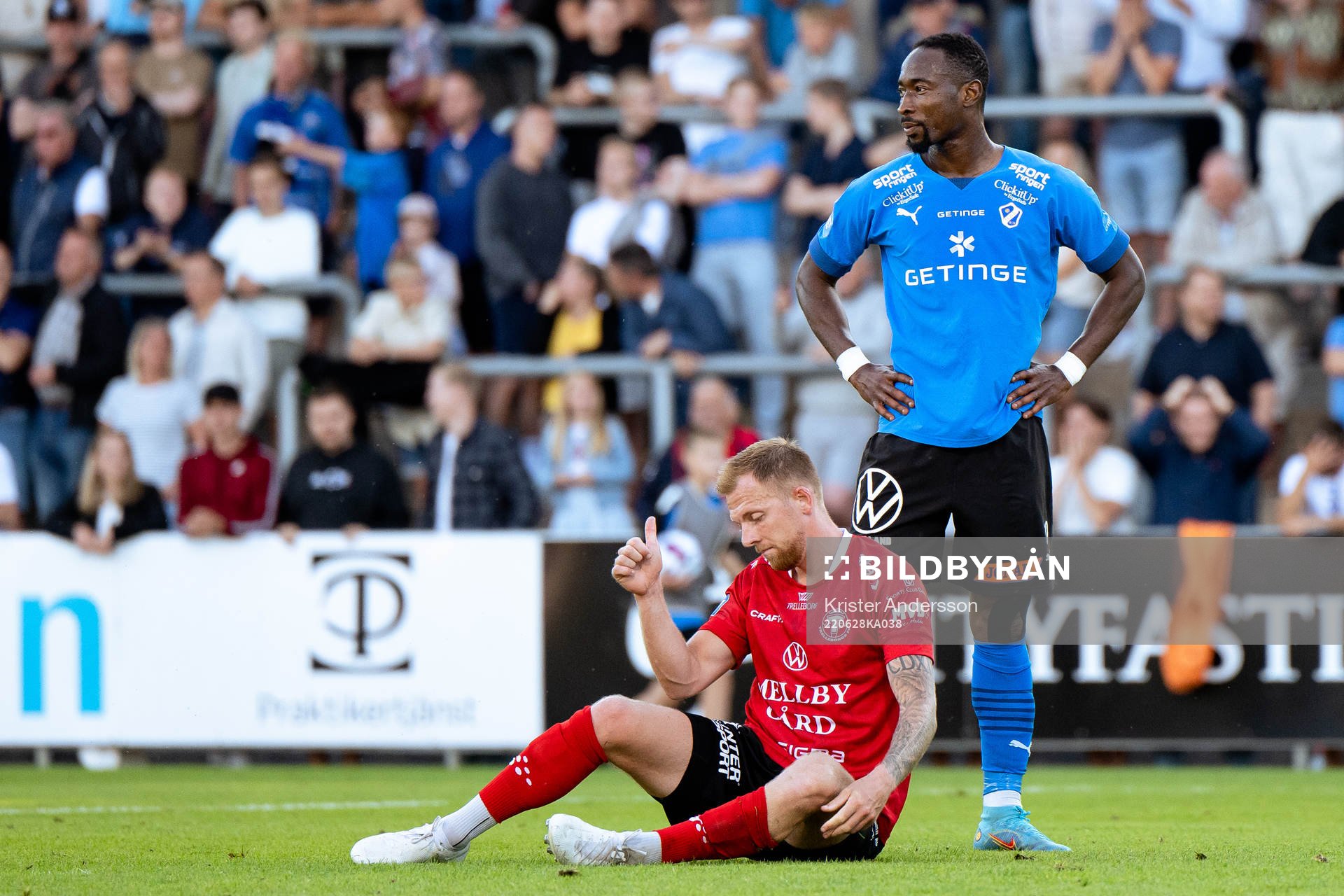 Trelleborgs Jesper Modig och Halmstads Sadat Karim