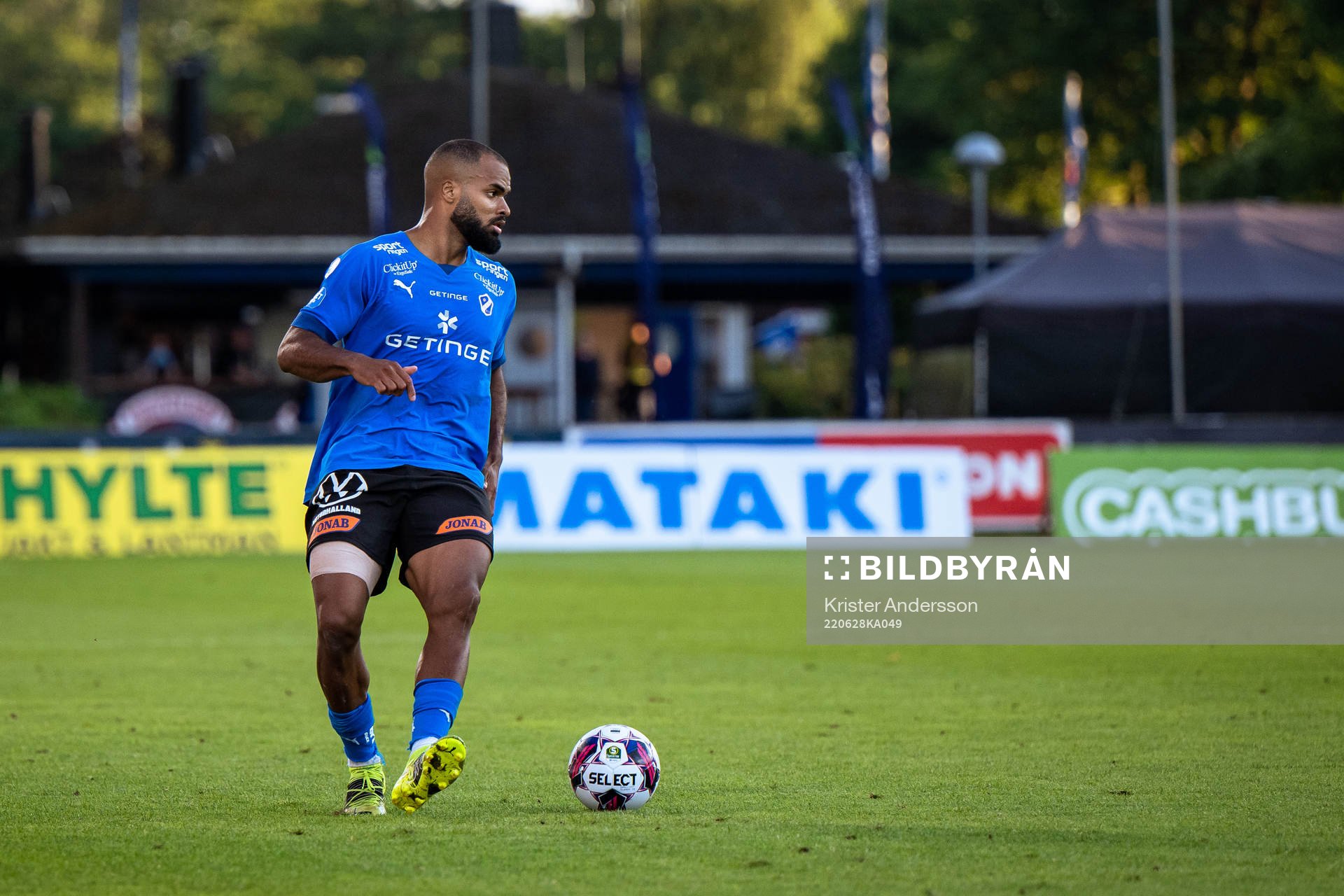 Halmstads Phil Ofosu-Ayeh
