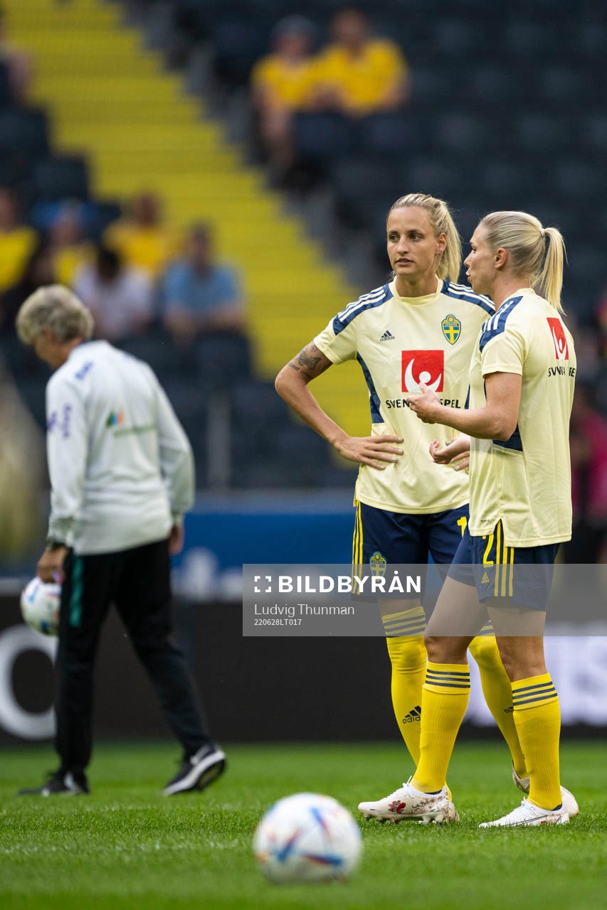 Nathalie Björn and Elin Rubensson of Sweden