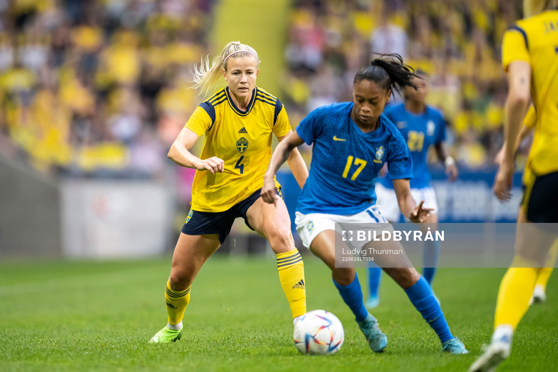 Hanna Glas of Sweden and Ary of Brazil
