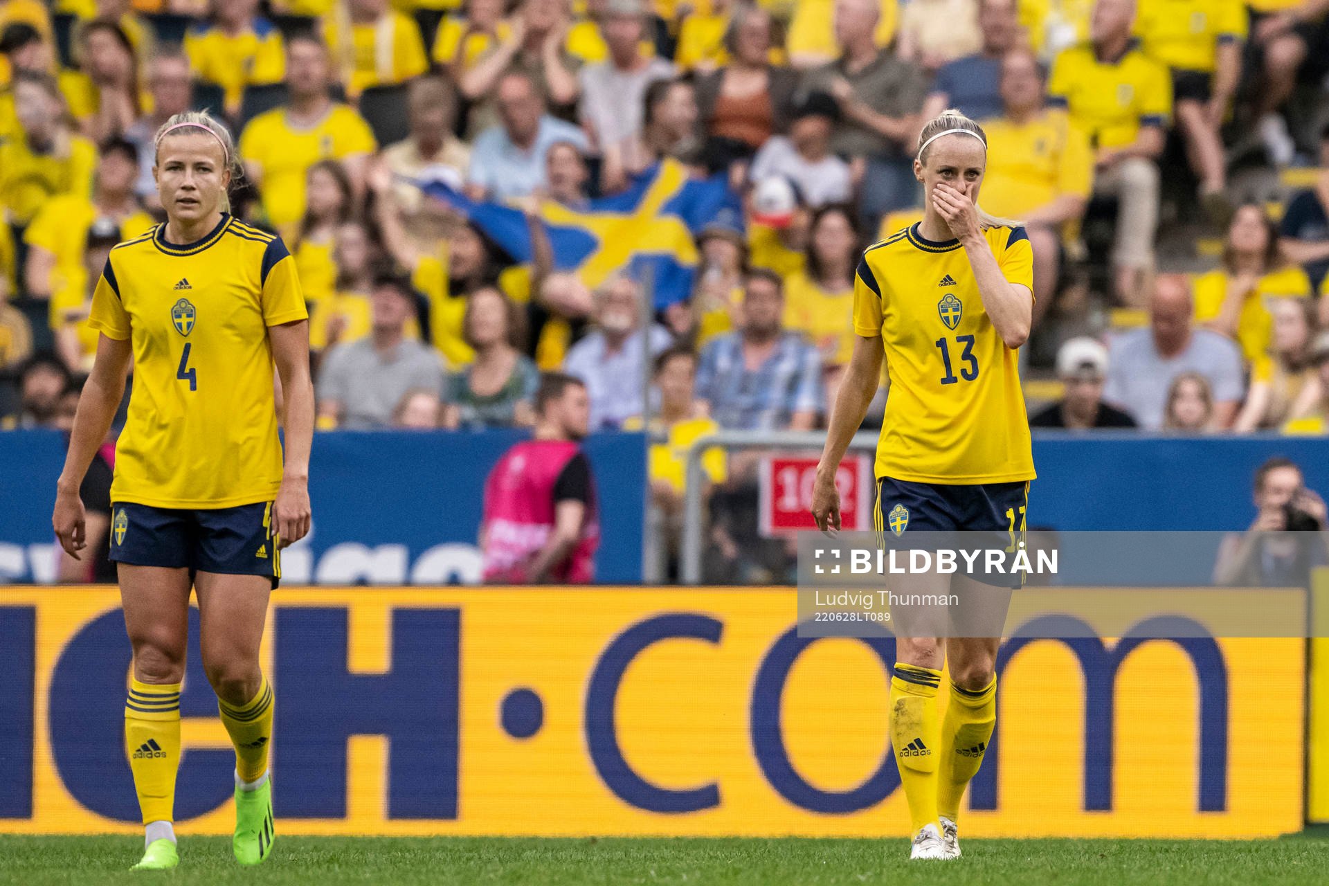 Hanna Glas and Amanda Ilestedt of Sweden look dejected
