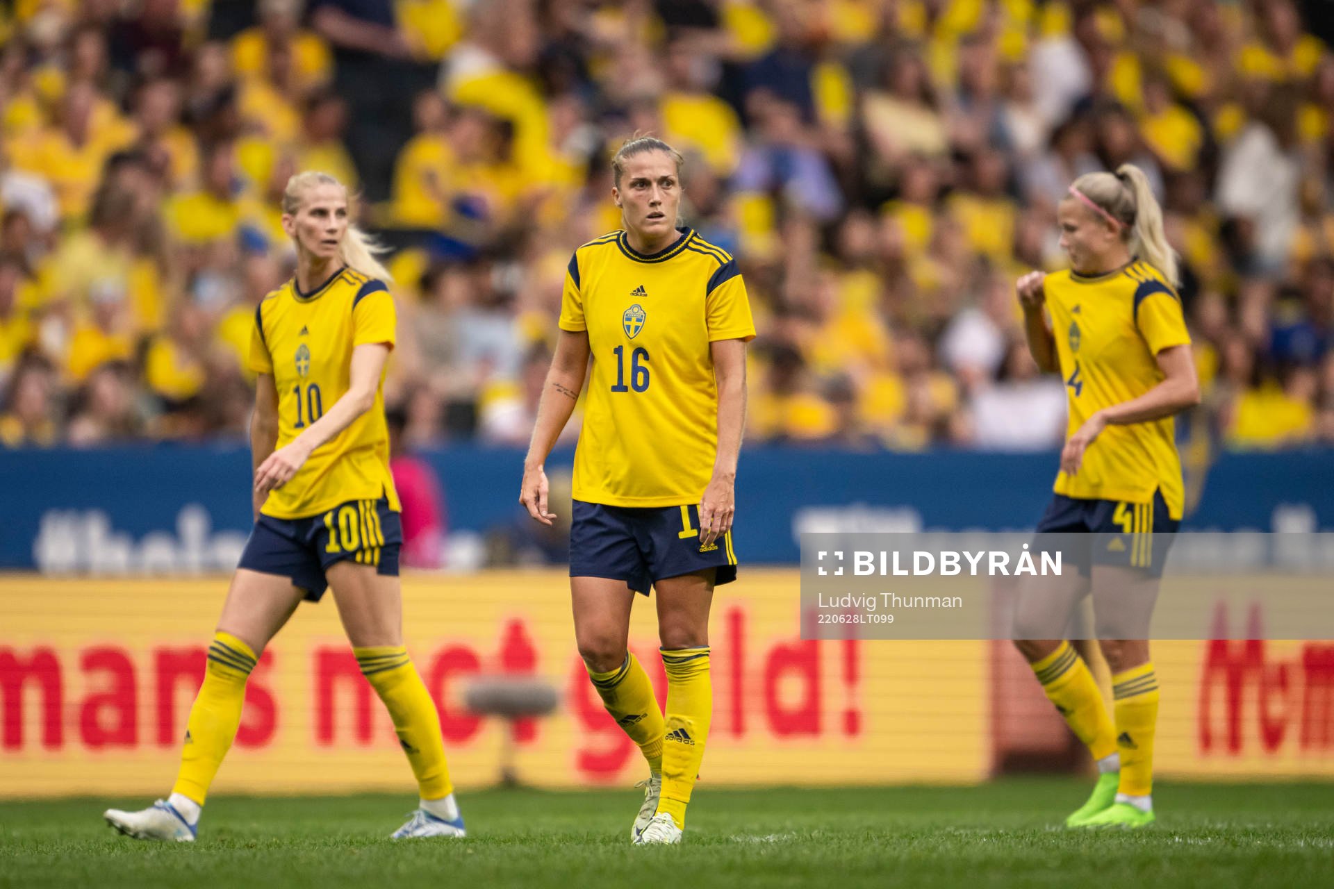 Sofia Jakobsson, Filippa Angeldahl and Hanna Glas of Sweden