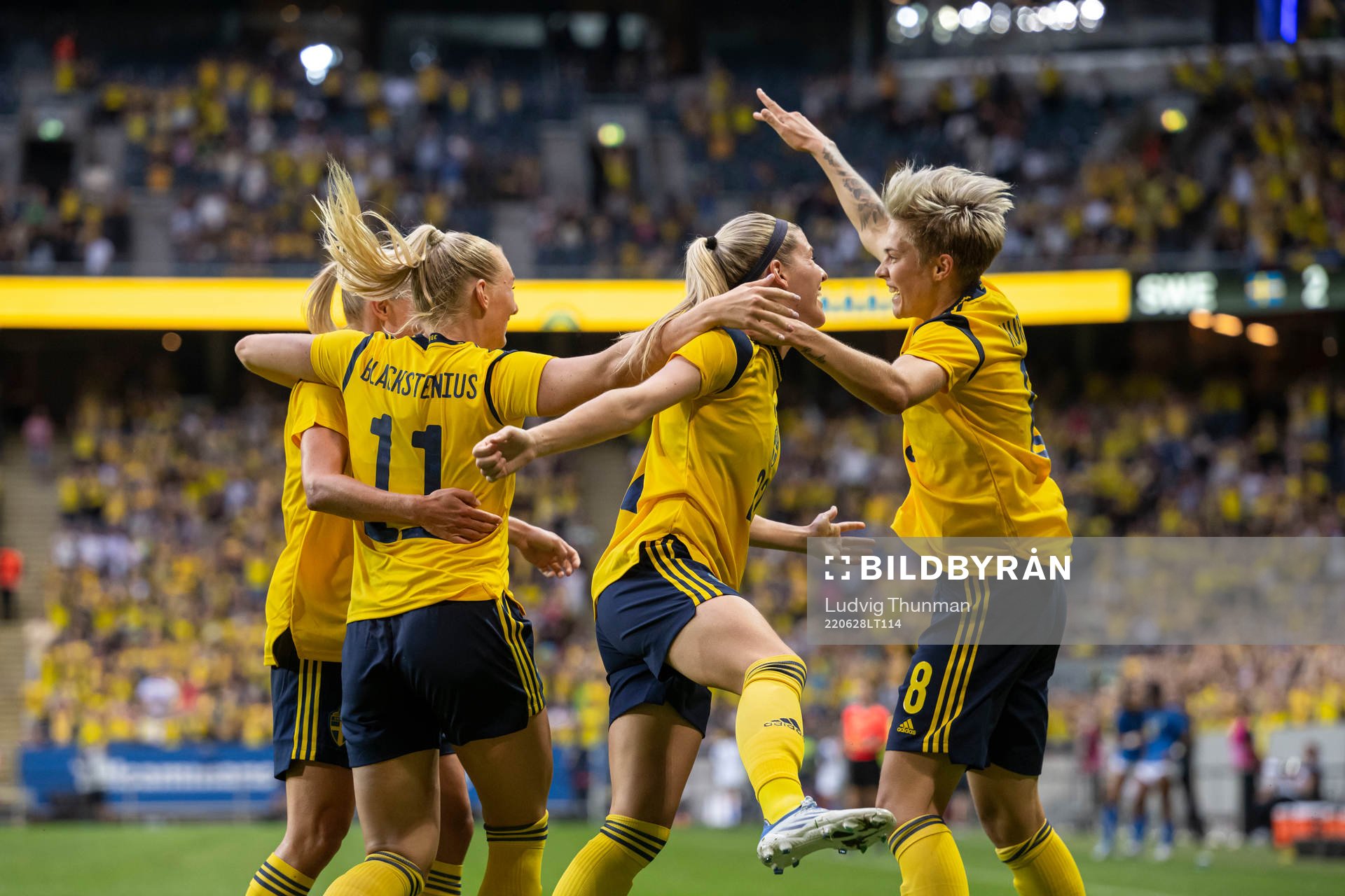 Lina Hurtig of Sweden celebrate with teammates