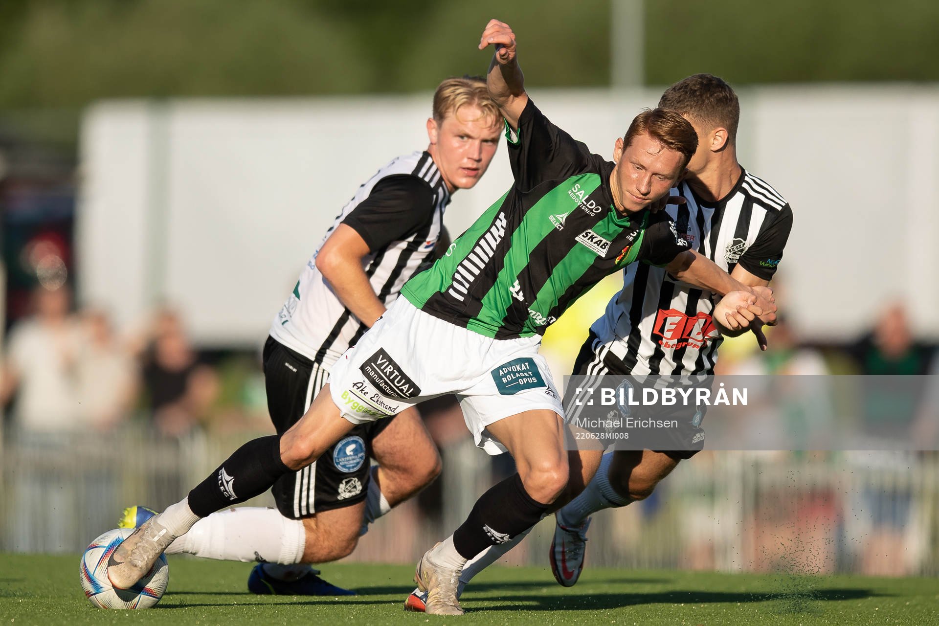 GAIS Julius Lindberg och Lindomes Anton Johansson