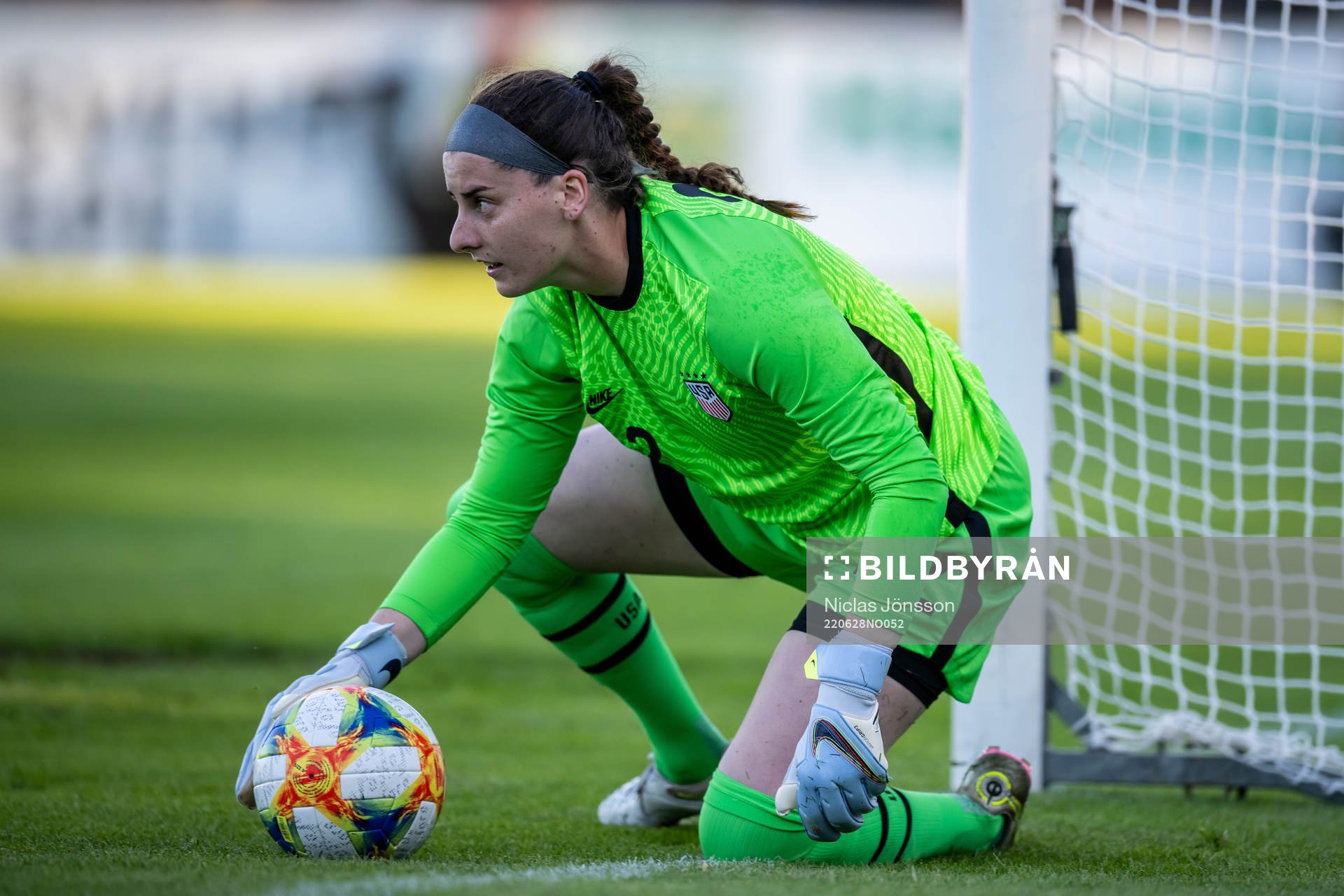 Shelby Hogan of USA
