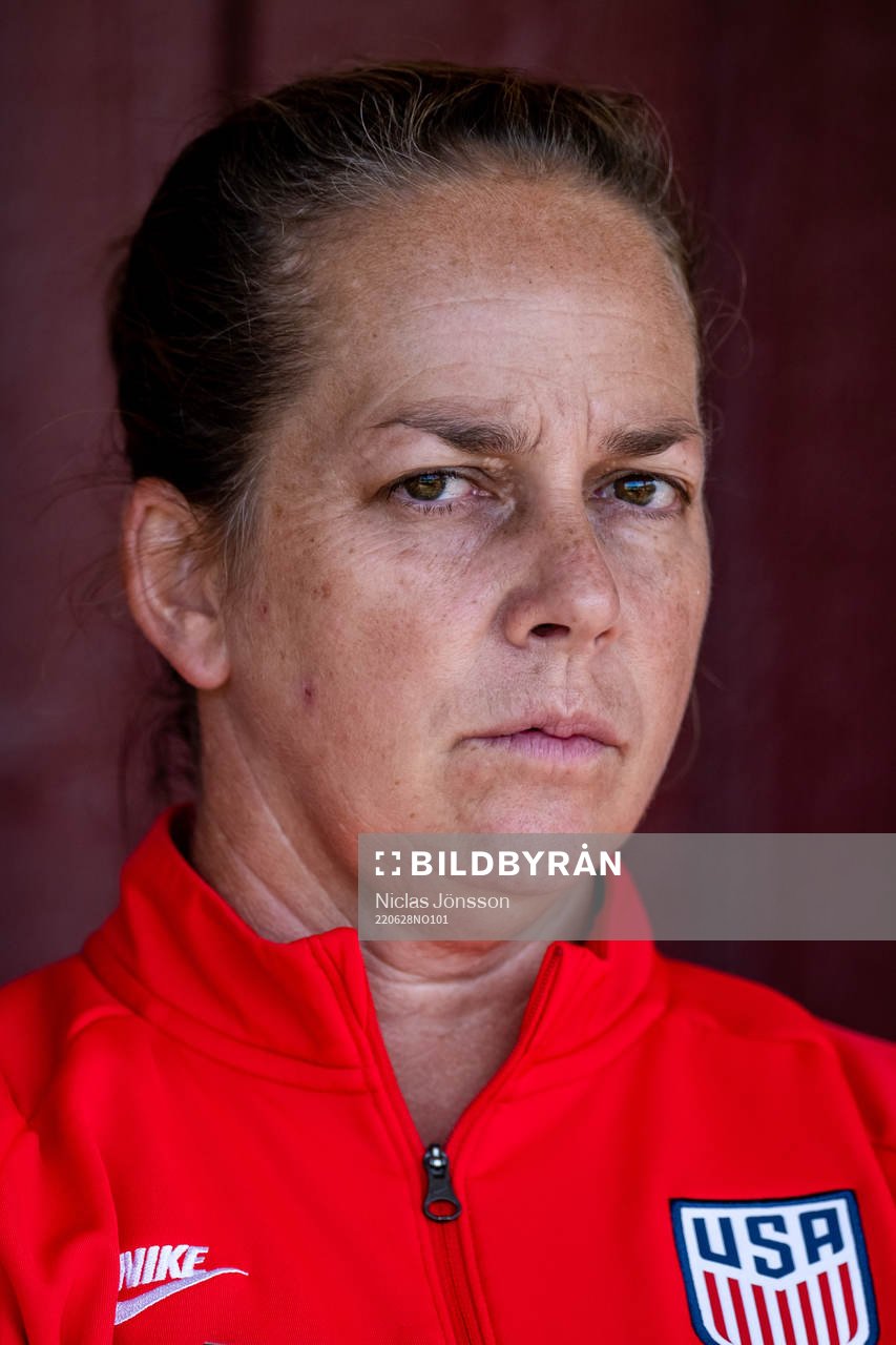 Jene Baclawski, head coach of USA