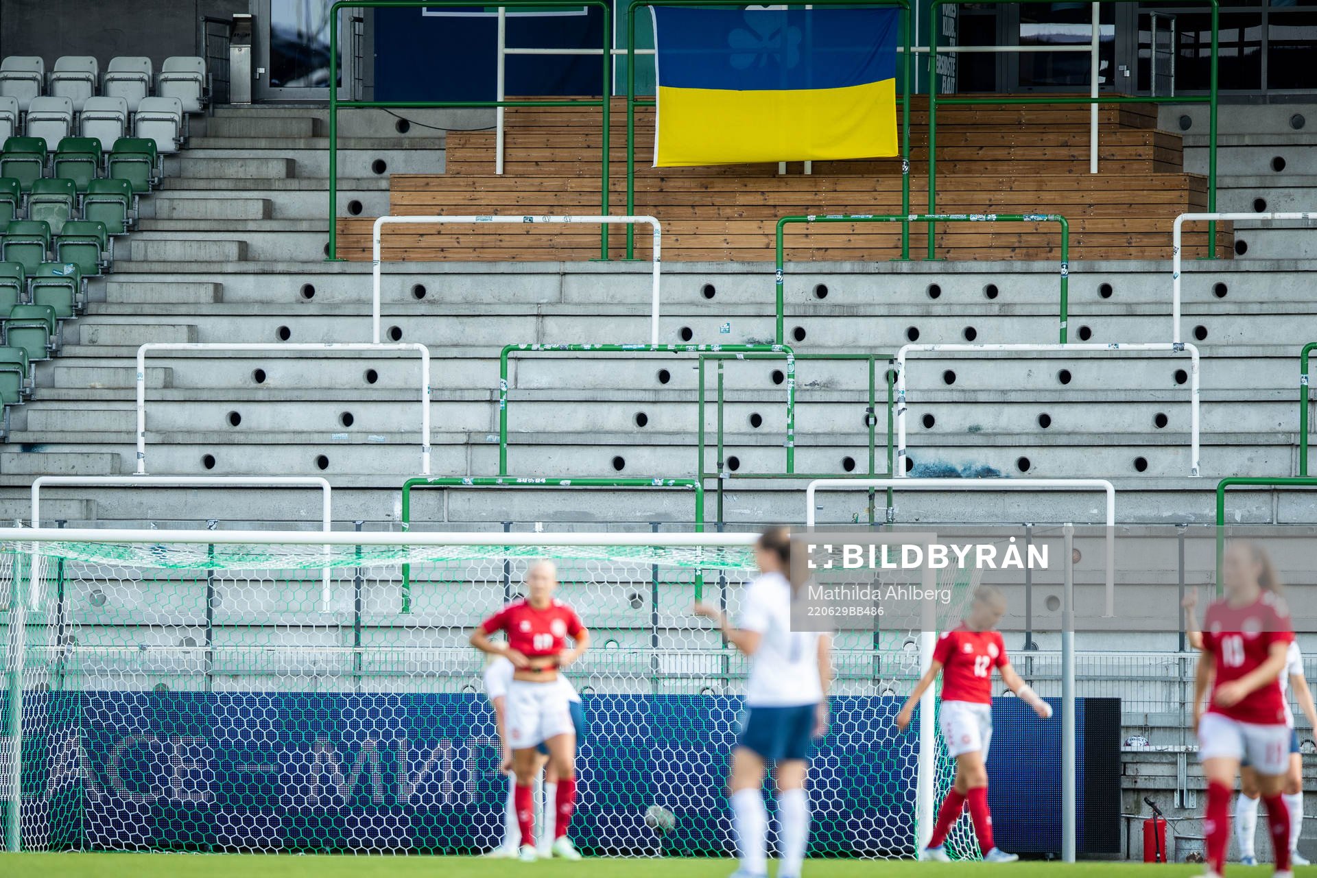 An Ukrainian flag in the stands