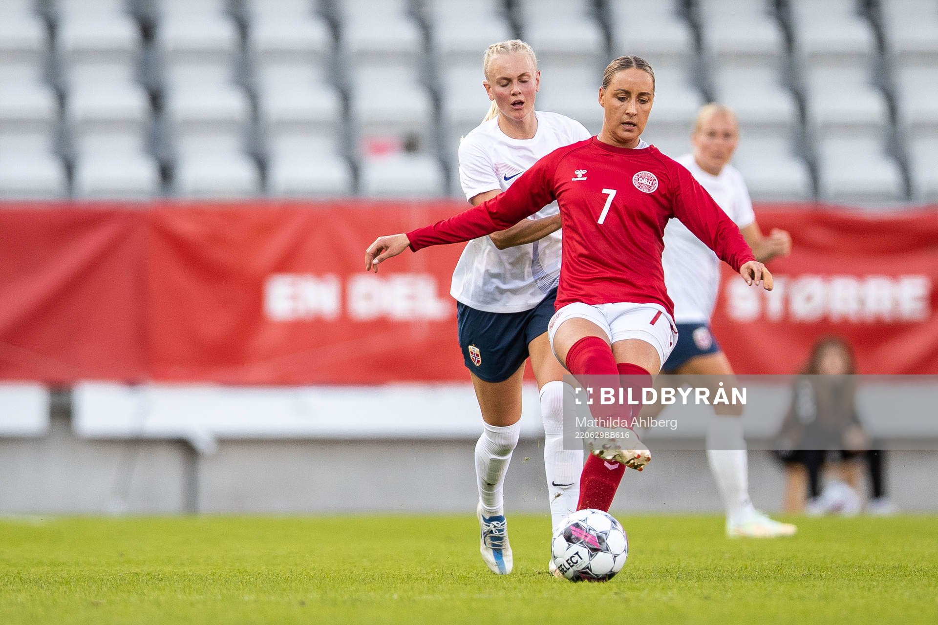 Frida Maanum of Norway and Sanne Trolsegaard of Denmark