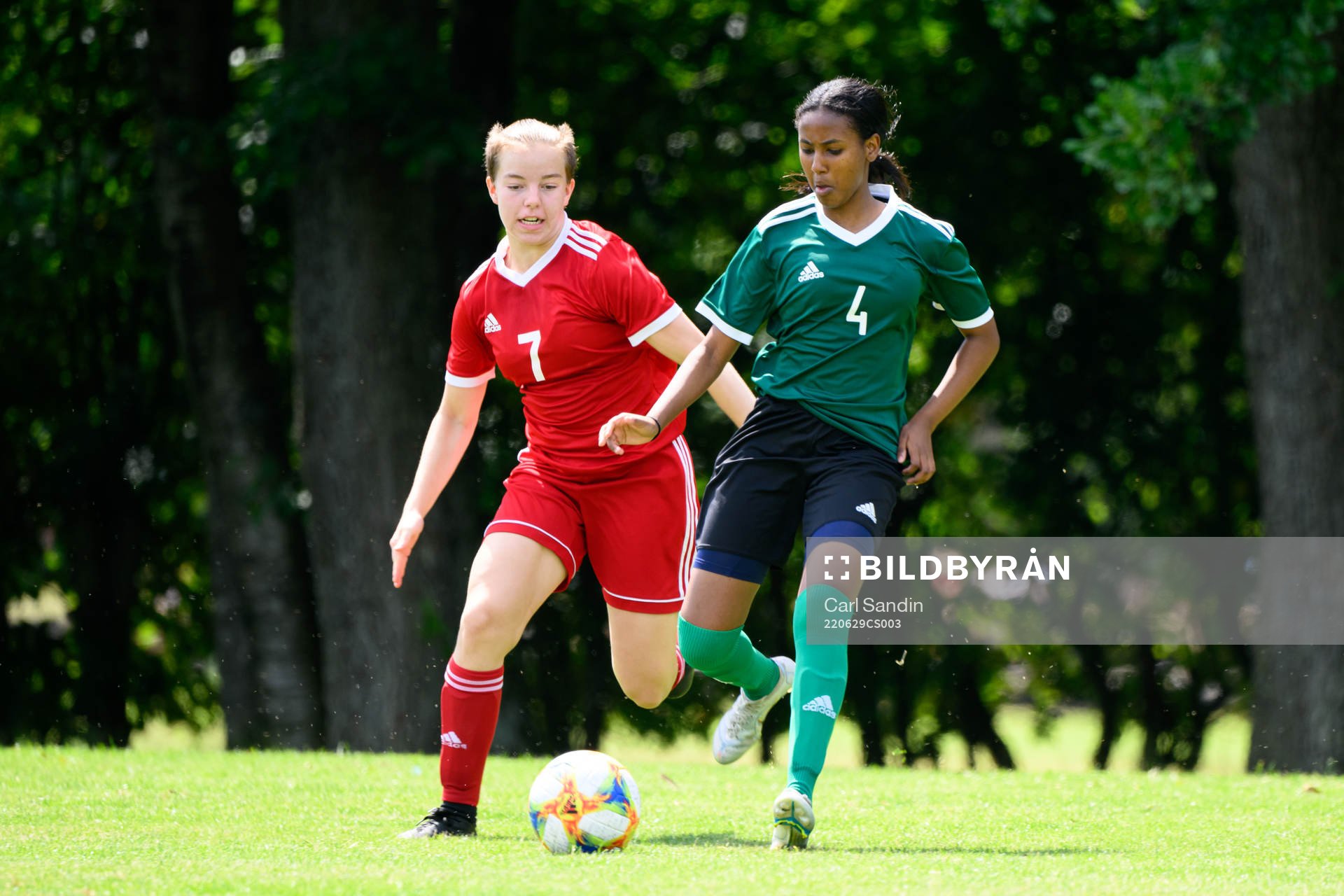Issy Goldmann och Saron Berhe