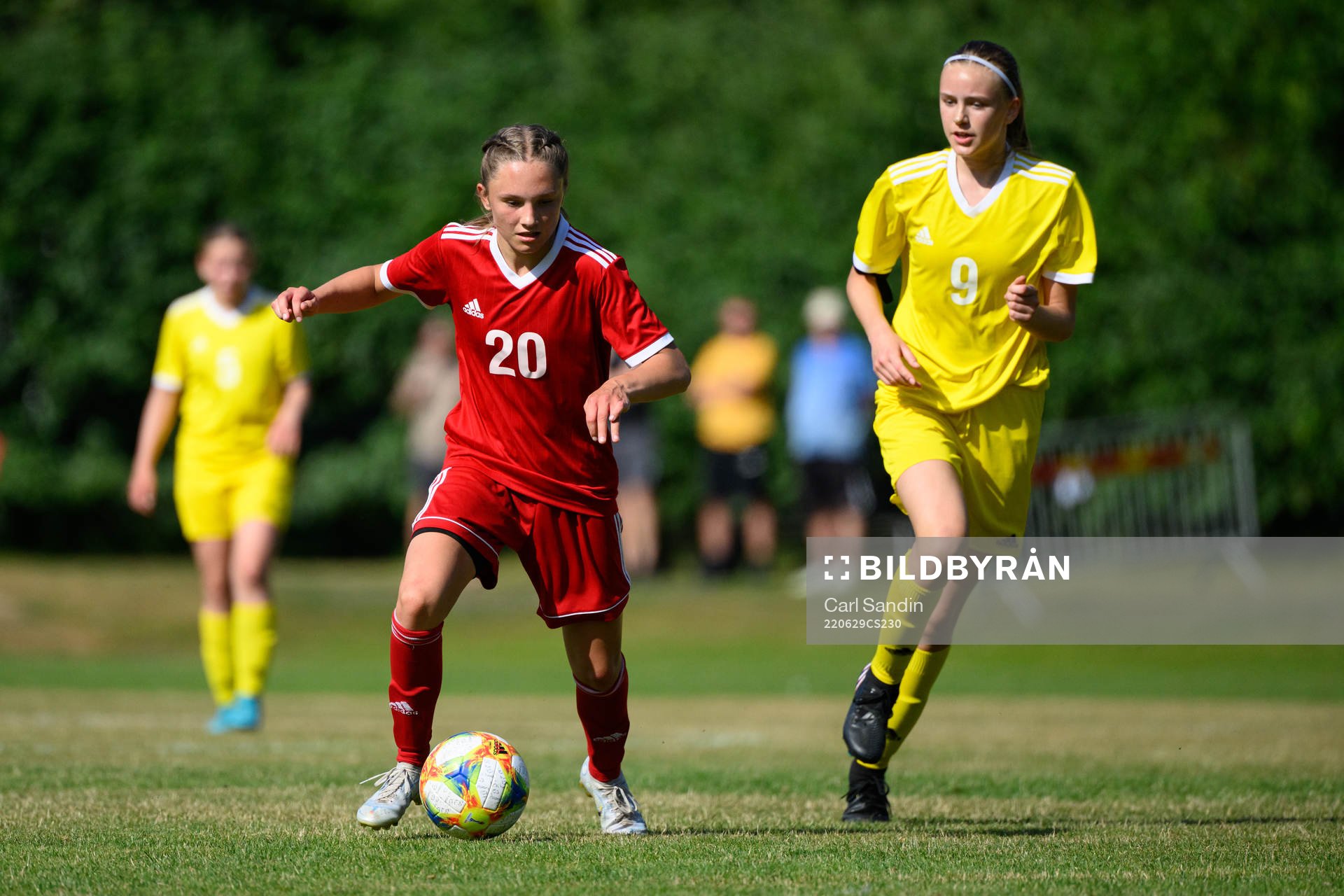 Leila Sehovic och Fabienne Bartholdson