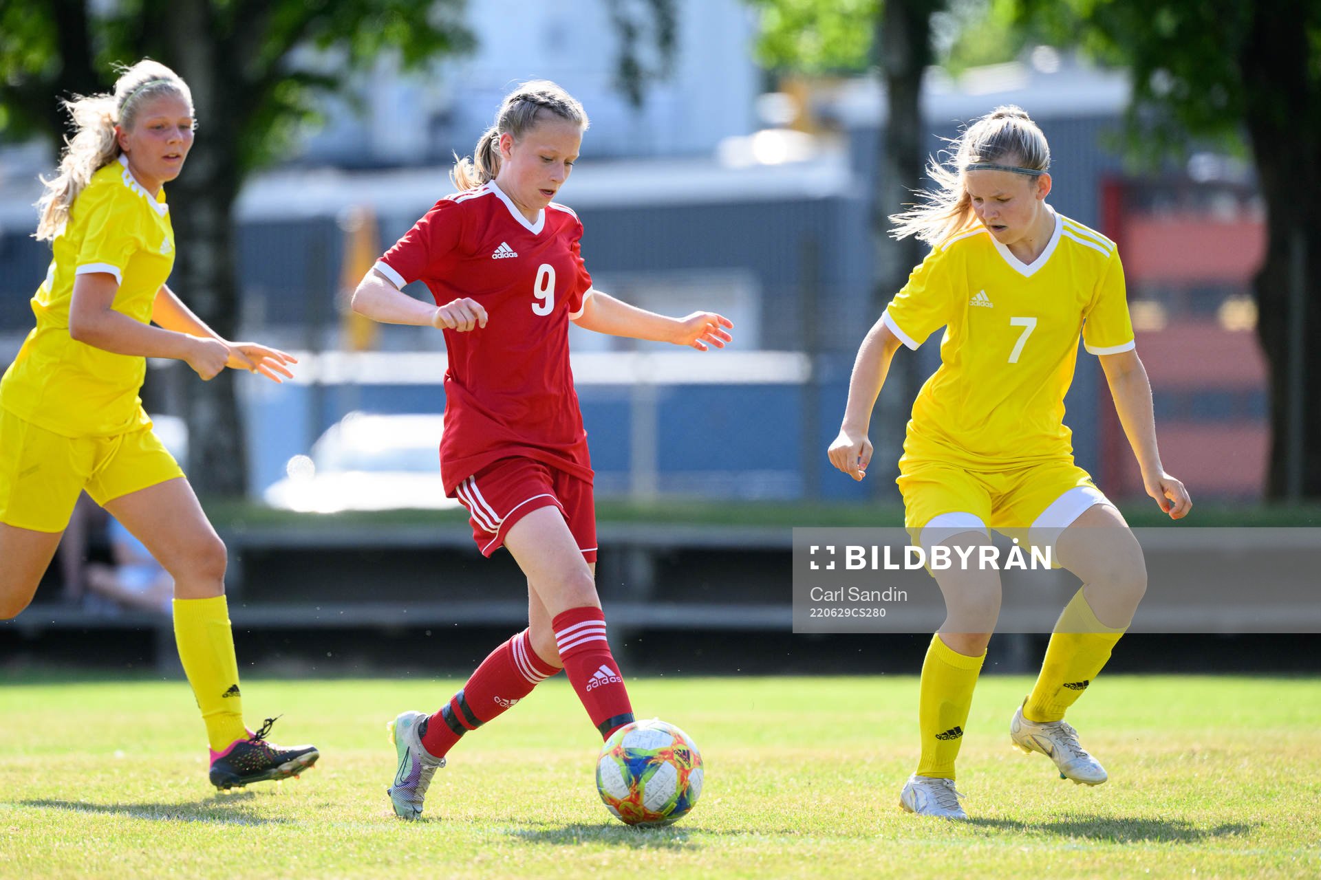 Ella Lundin och Alice Sjöberg