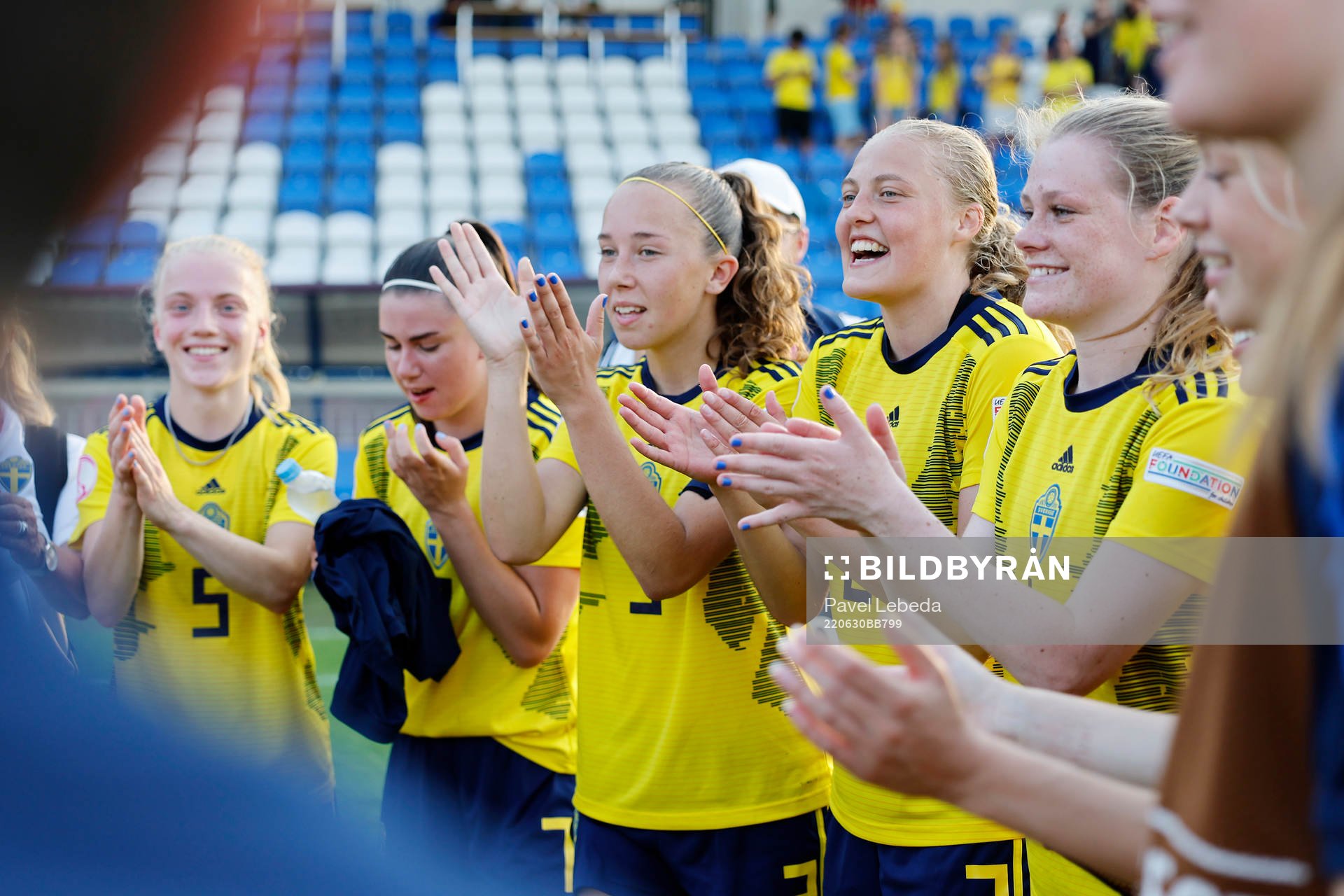 Athinna Persson Lundgren and Elma Junttila Nelhage of Sweden