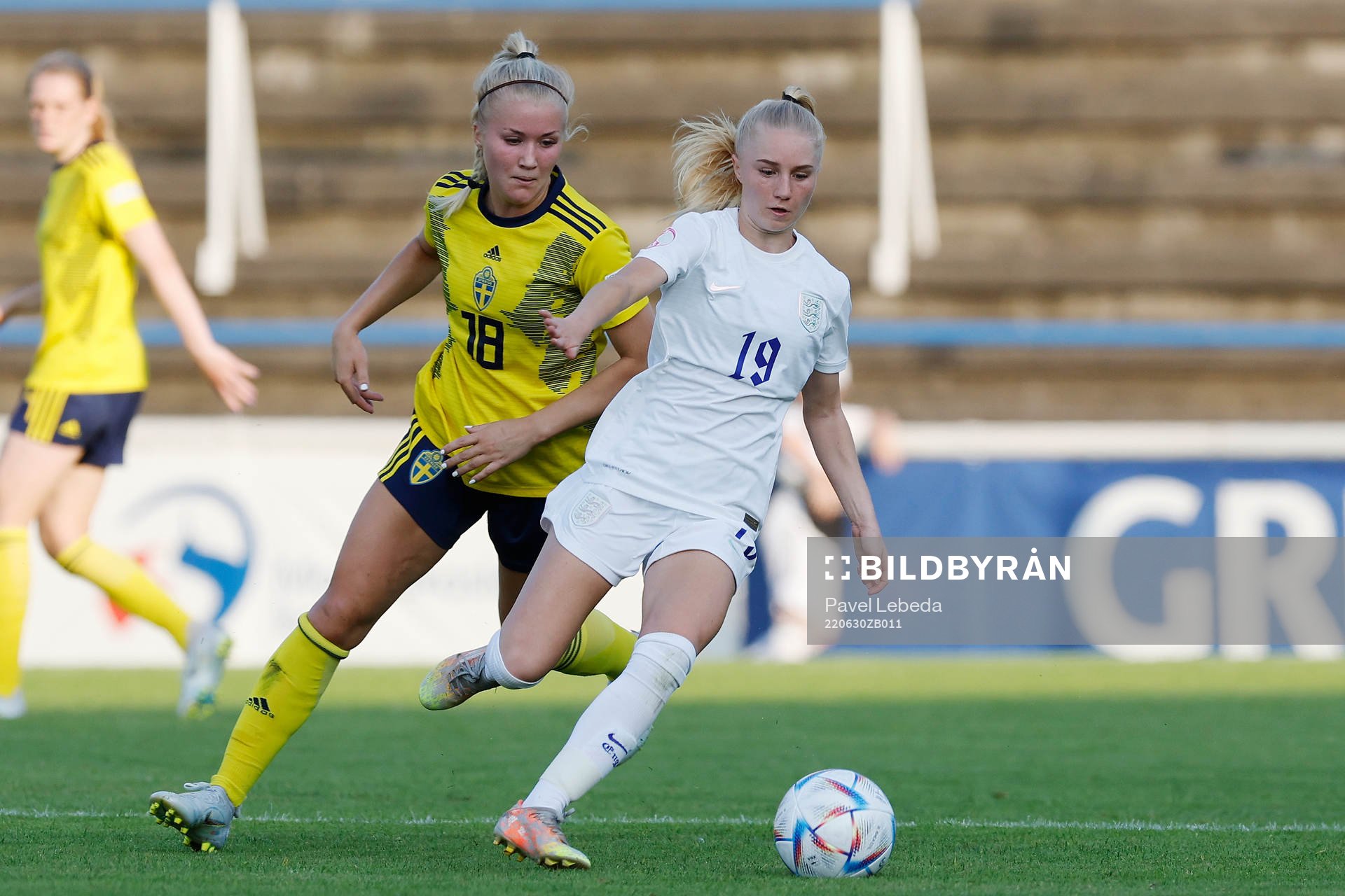 Felicia Jastré Högberg of Sweden in action against Laura