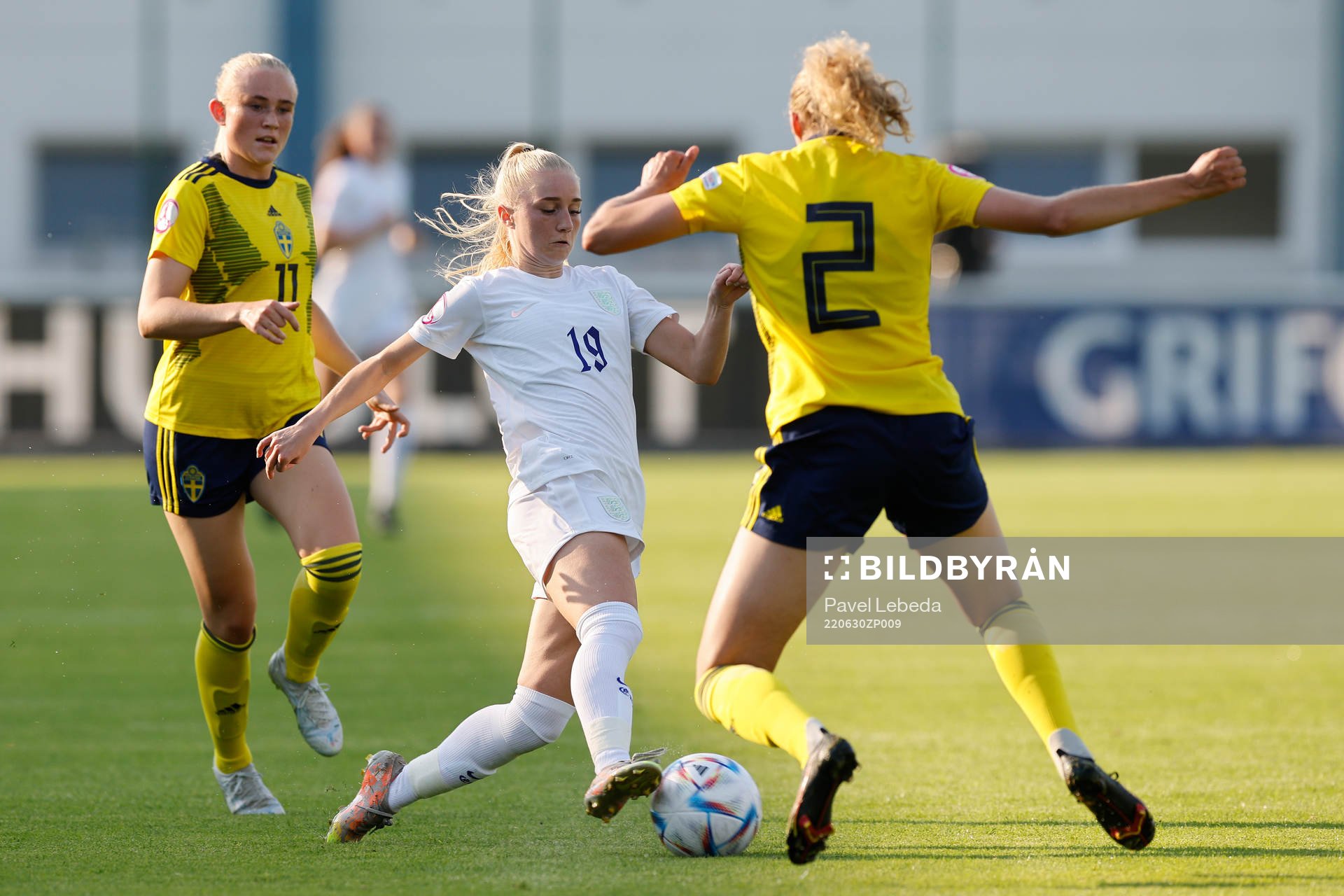 Emilia Bengtsson and Elma Juntilla Nelhage of Sweden in