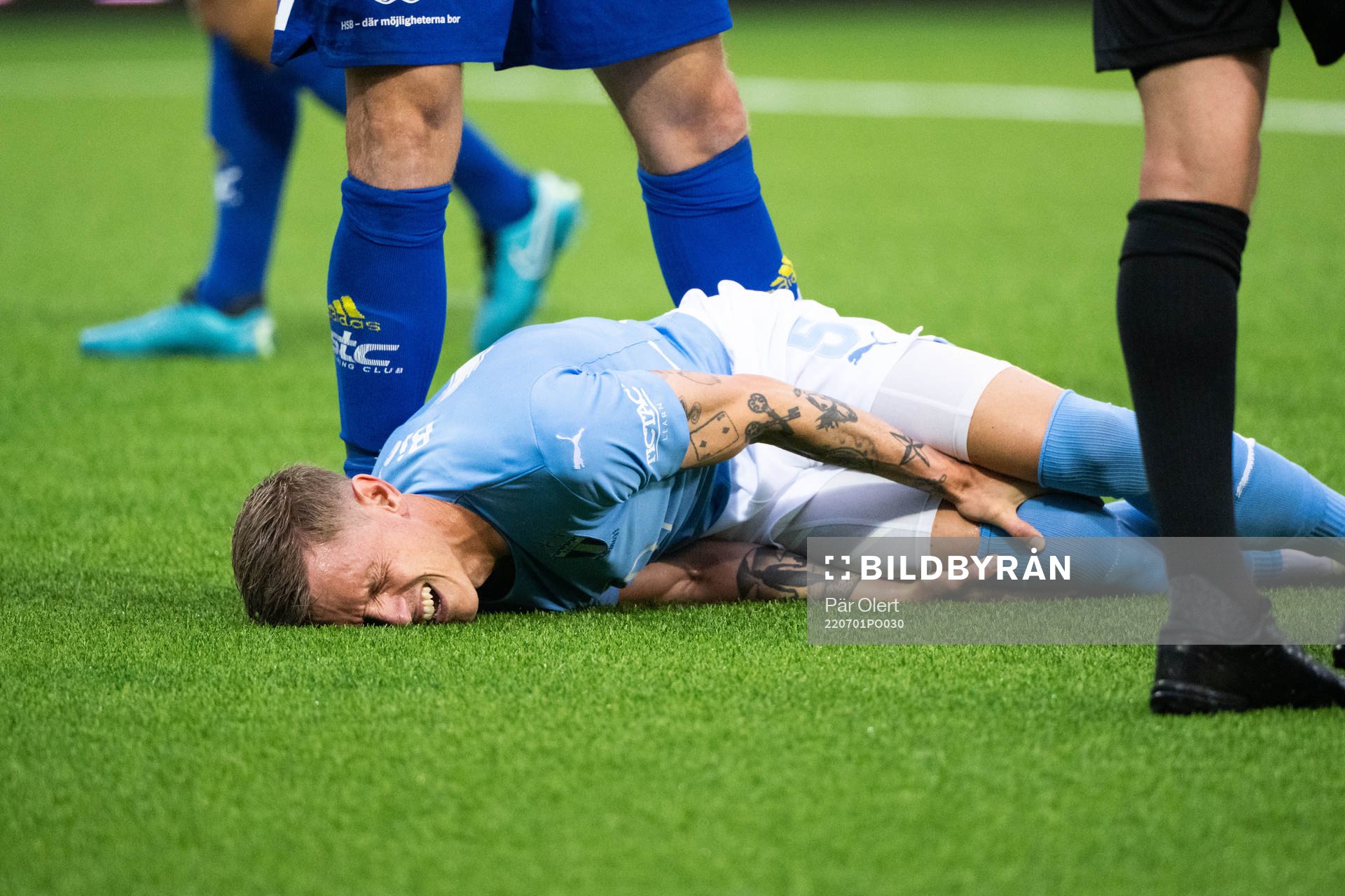 Malmö FFs Sören Rieks har ont