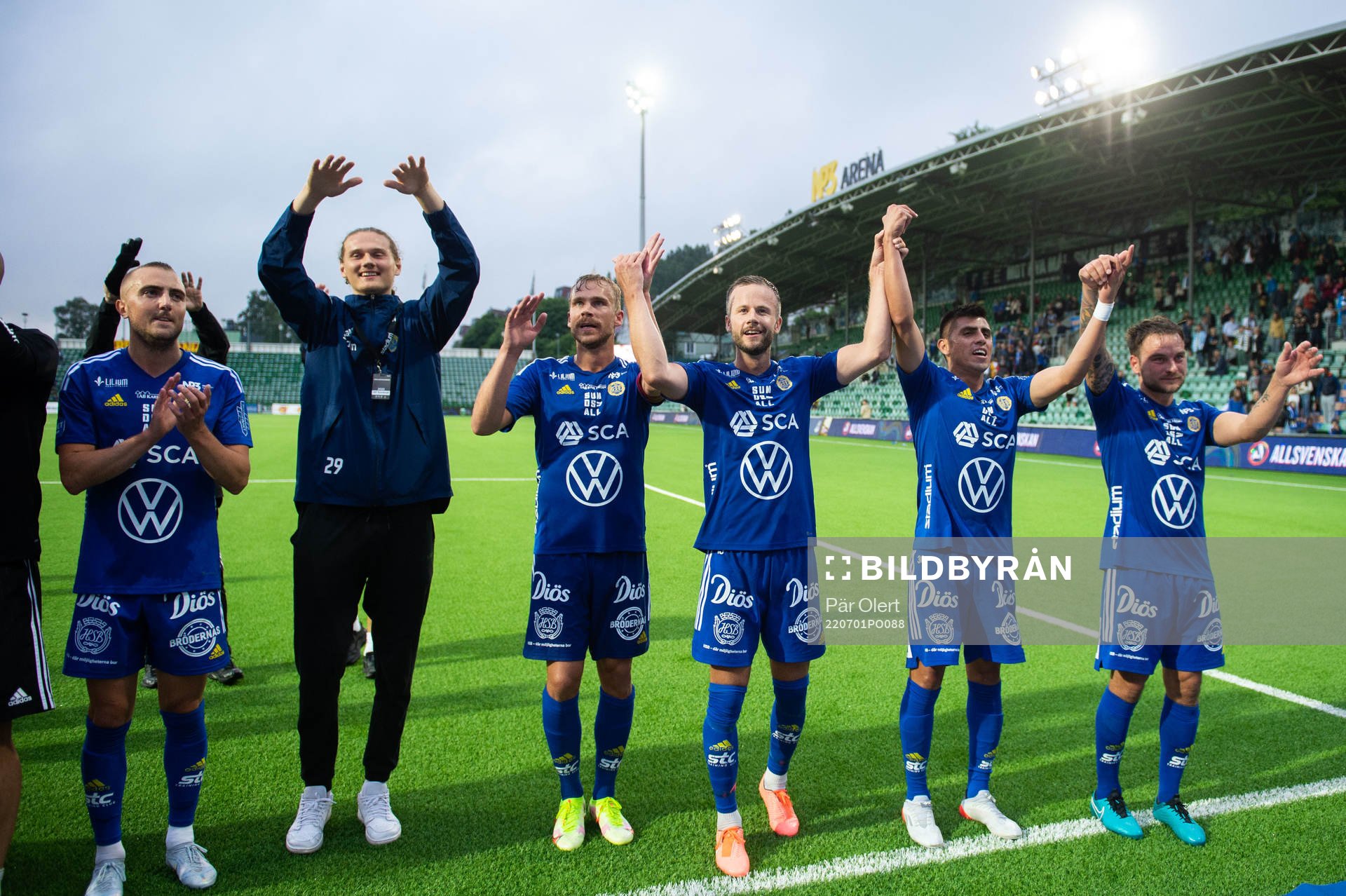 Sundsvallspelare jublar