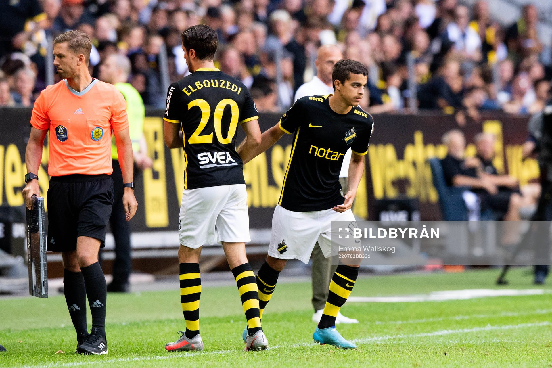 s Zachary Elbouzedi  byter med Yasin Ayari