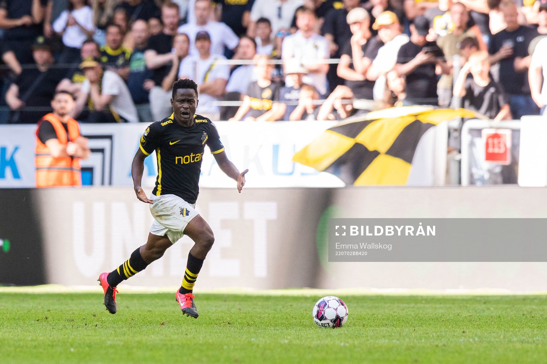 s Benjamin Mbunga Kimpioka