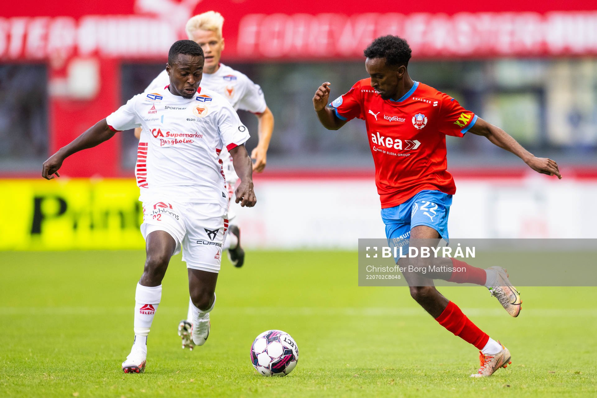 Kalmars Nahom Girmai Netabay och Helsingborgs Taha Ali