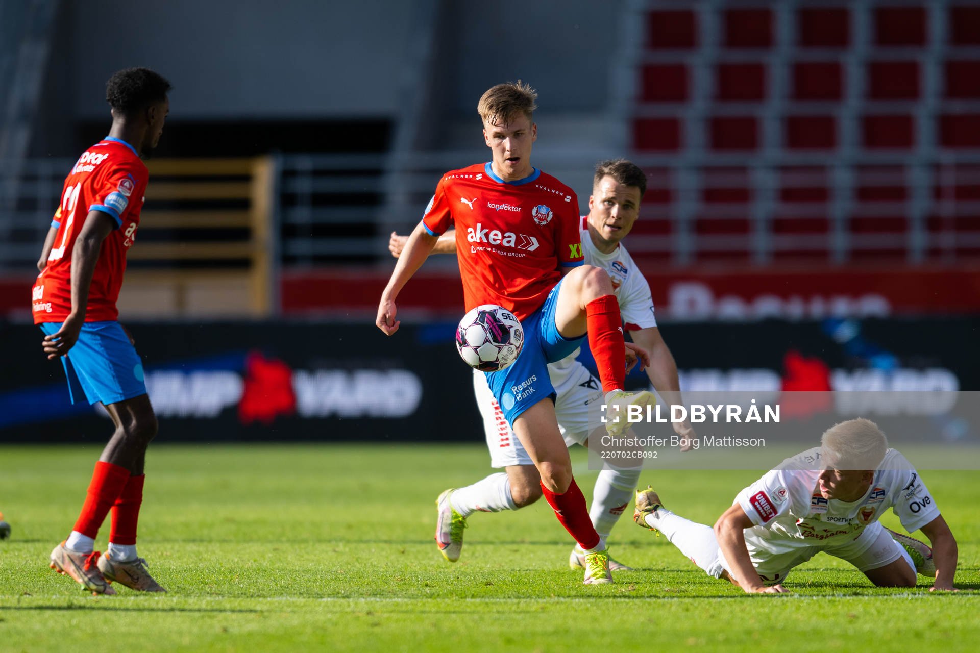 Helsingborgs Lucas Lingman under fotbollsmatchen i Allsvenskan mellan Helsingborg och Kalmar den 2 juli 2022 i Helsingborg. 