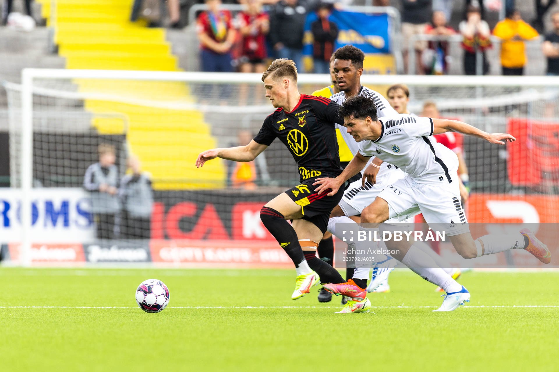 Östersunds Sebastian Karlsson Grach och Utsiktens William