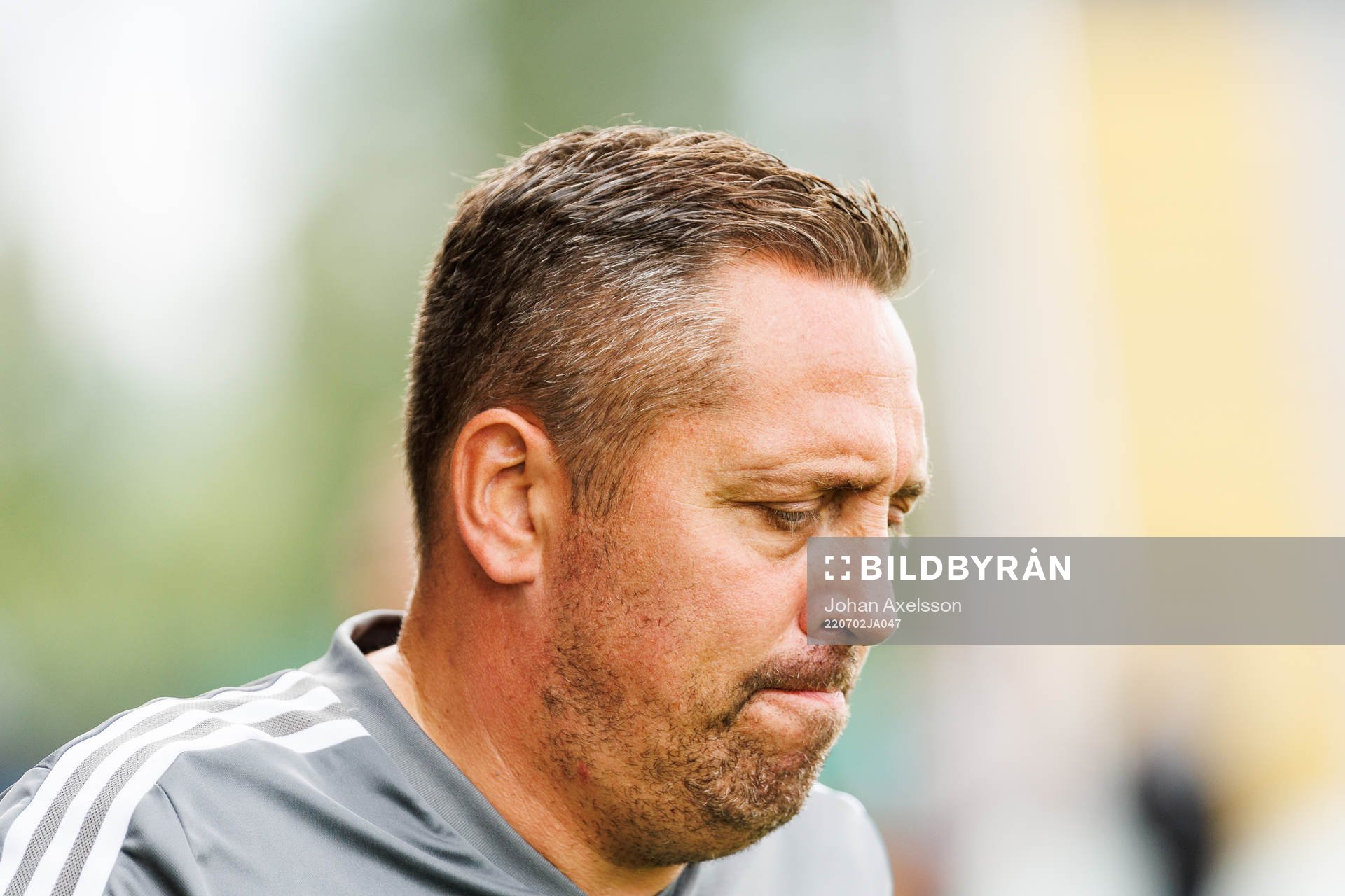 Östersunds tränare Magnus Powell deppar