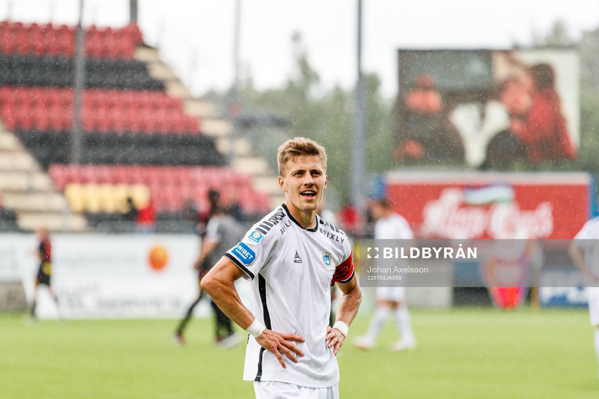 Utsiktens Erik Westermark jublar