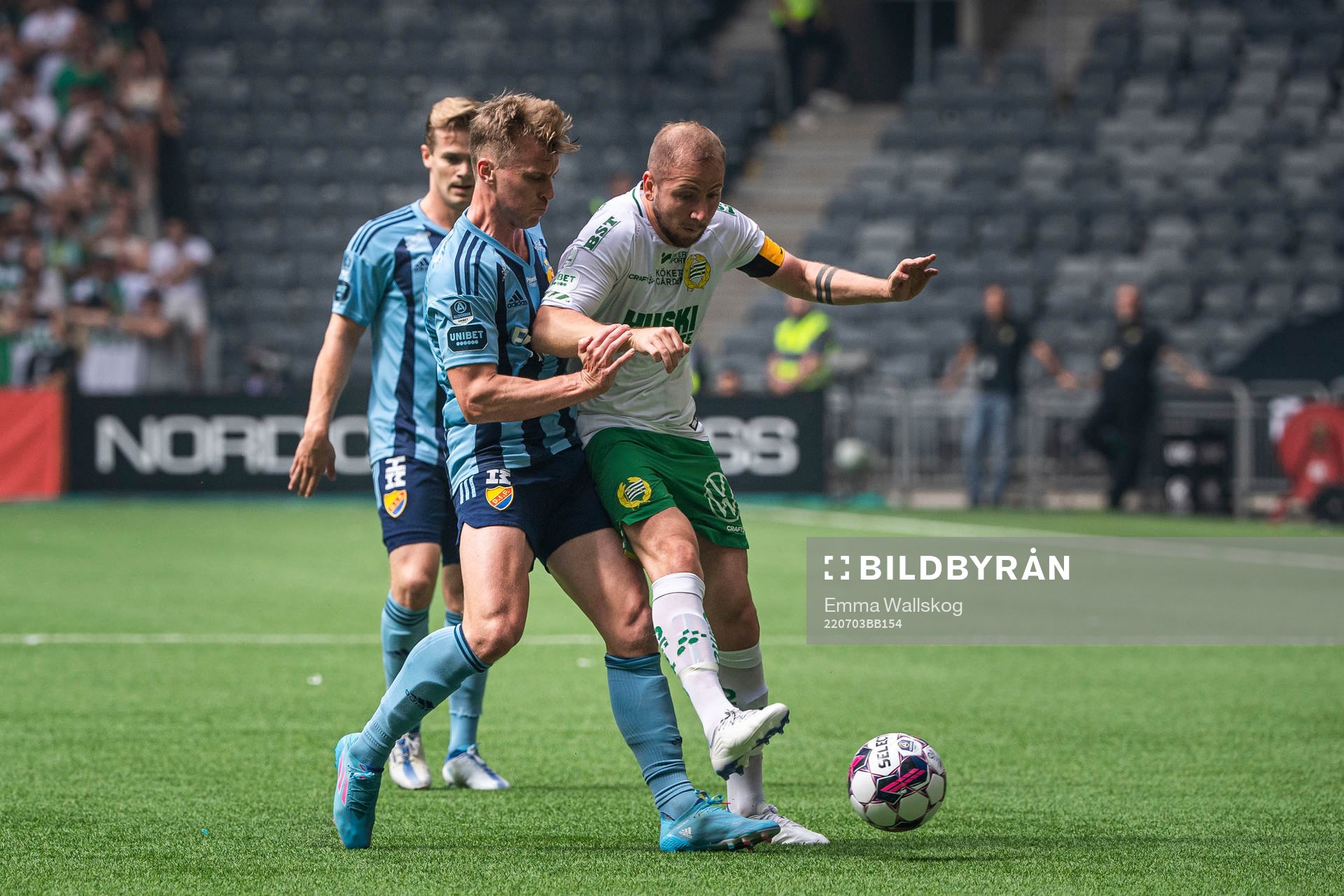 Djurgårdens Rasmus Schuller och Hammarbys Darijan Bojanic