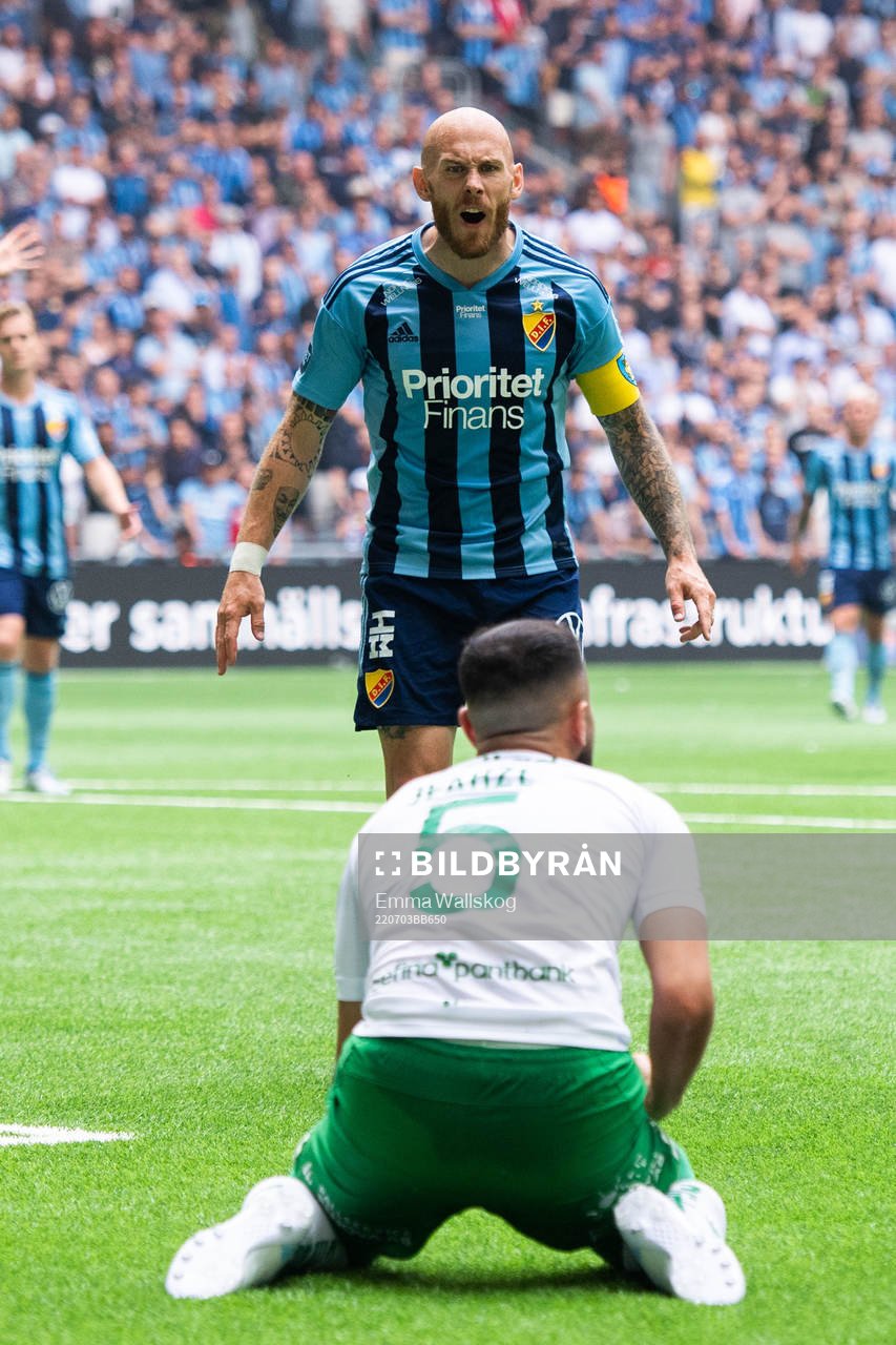 Djurgårdens Magnus Eriksson och Hammarbys Mohanad Jeahze