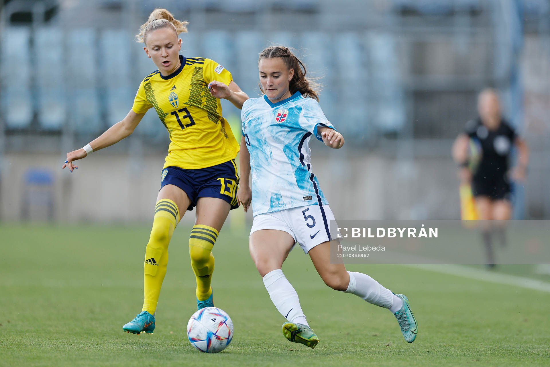 Matilda Vinberg of Sweden in action against Selma Løvås