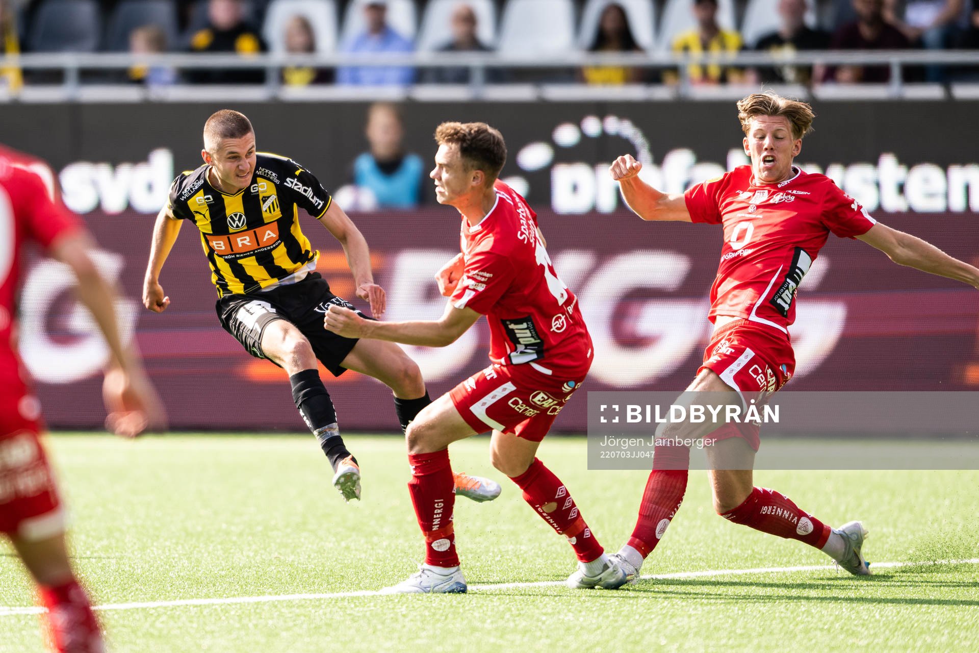 Häckens Leo Bengtsson och Elfsborgs Leo Väisänen och