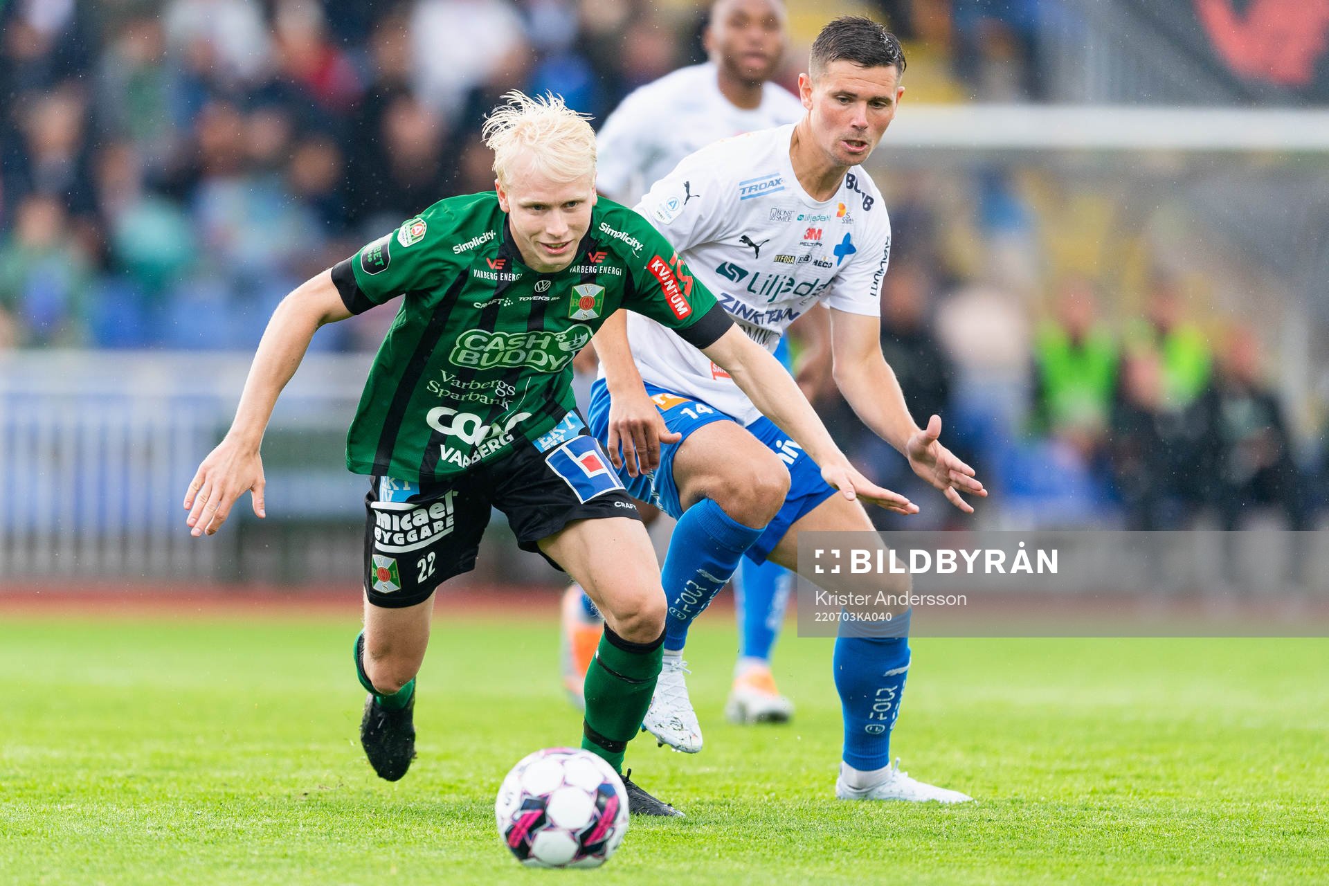 Varbergs André Boman under fotbollsmatchen i Allsvenskan mellan Varberg och Värnamo den 3 juli 2022 i Varberg. 