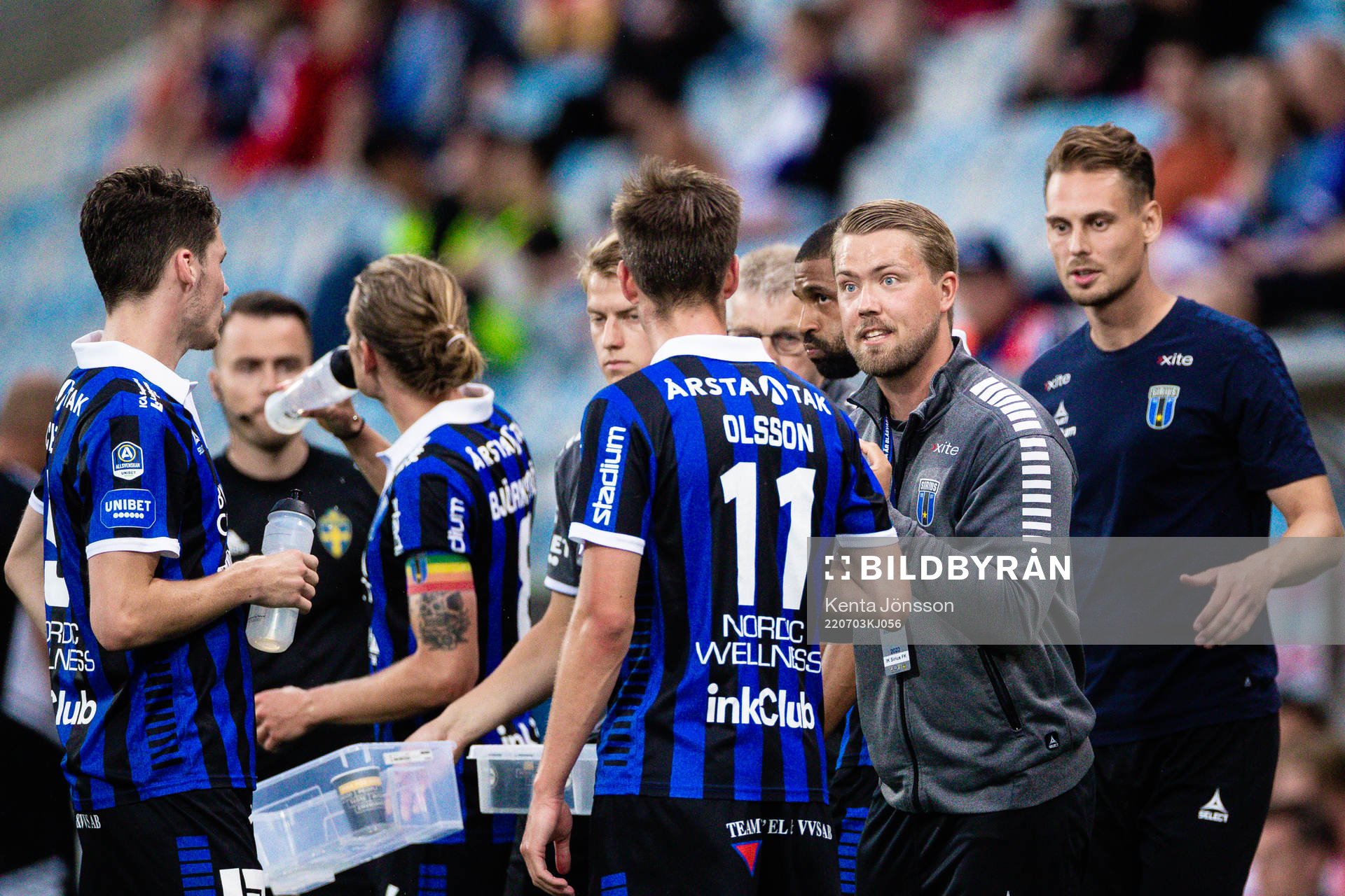 Sirius assisterande tränare Theodor Olsson med Filip Olsson