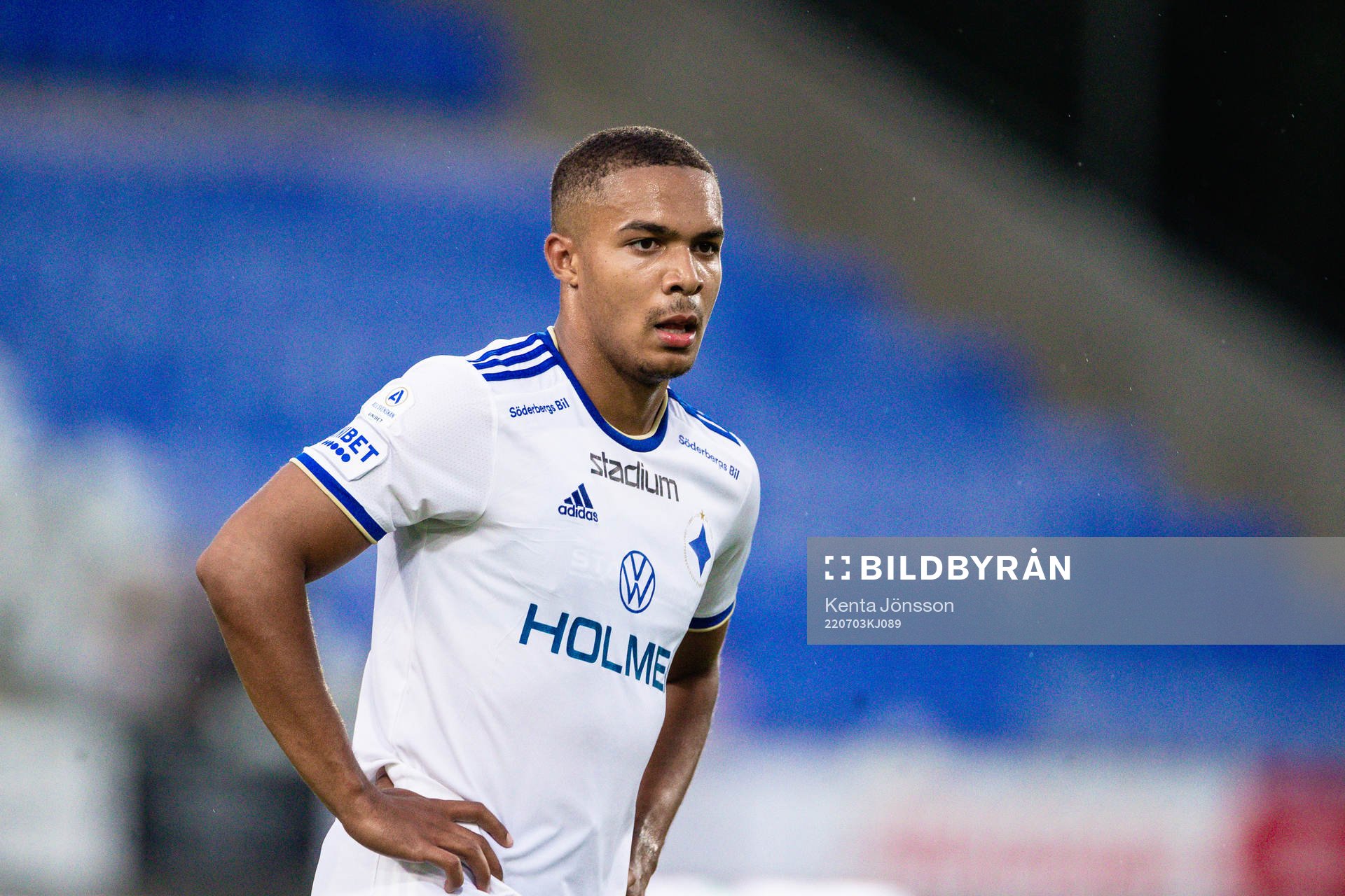 IFK Norrköpings Darrell Kamdem Tibell under fotbollsmatchen i Allsvenskan mellan IFK Norrköping och Sirius den 3 juli 2022 i Norrköping.