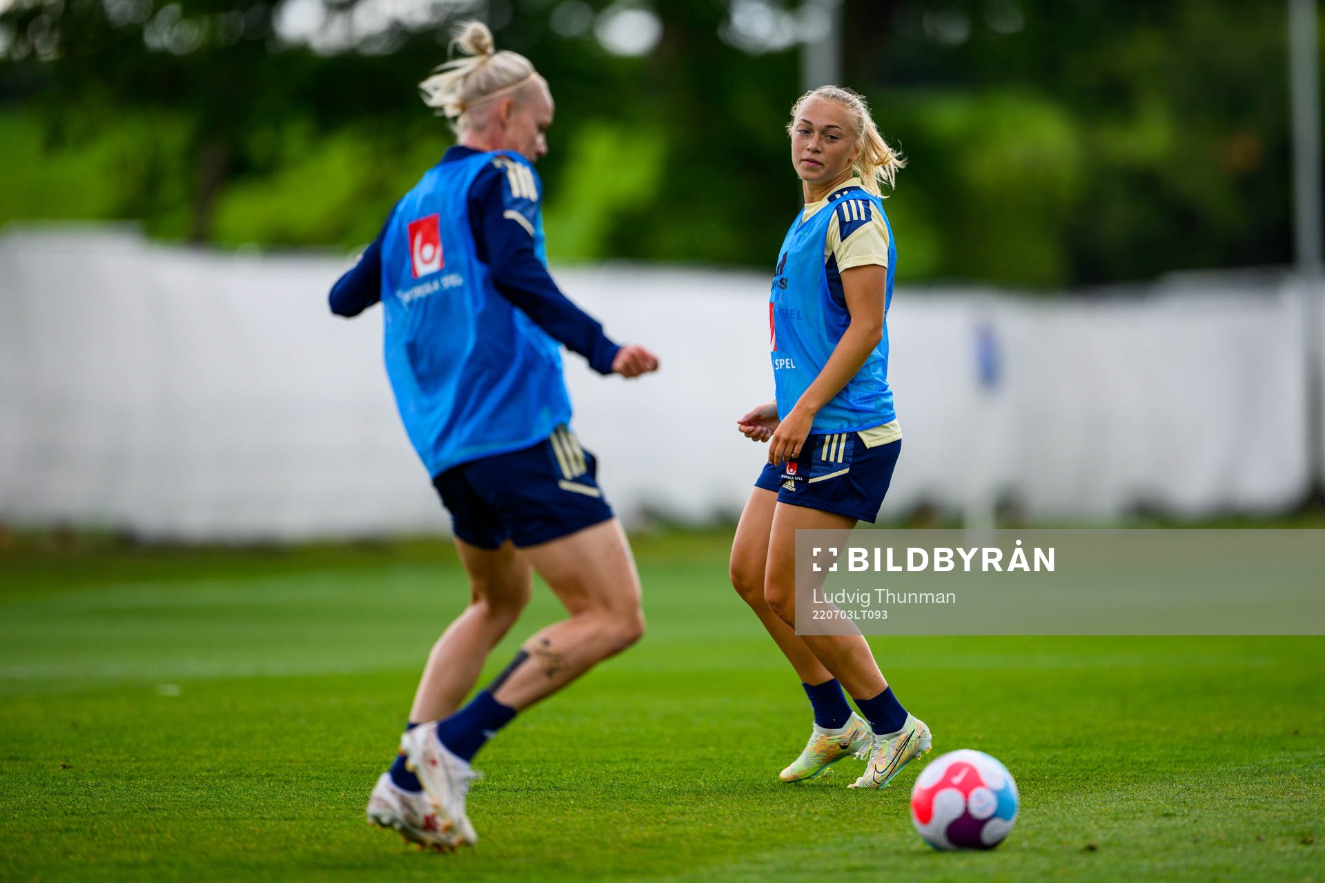 Caroline Seger and Hanna Bennison