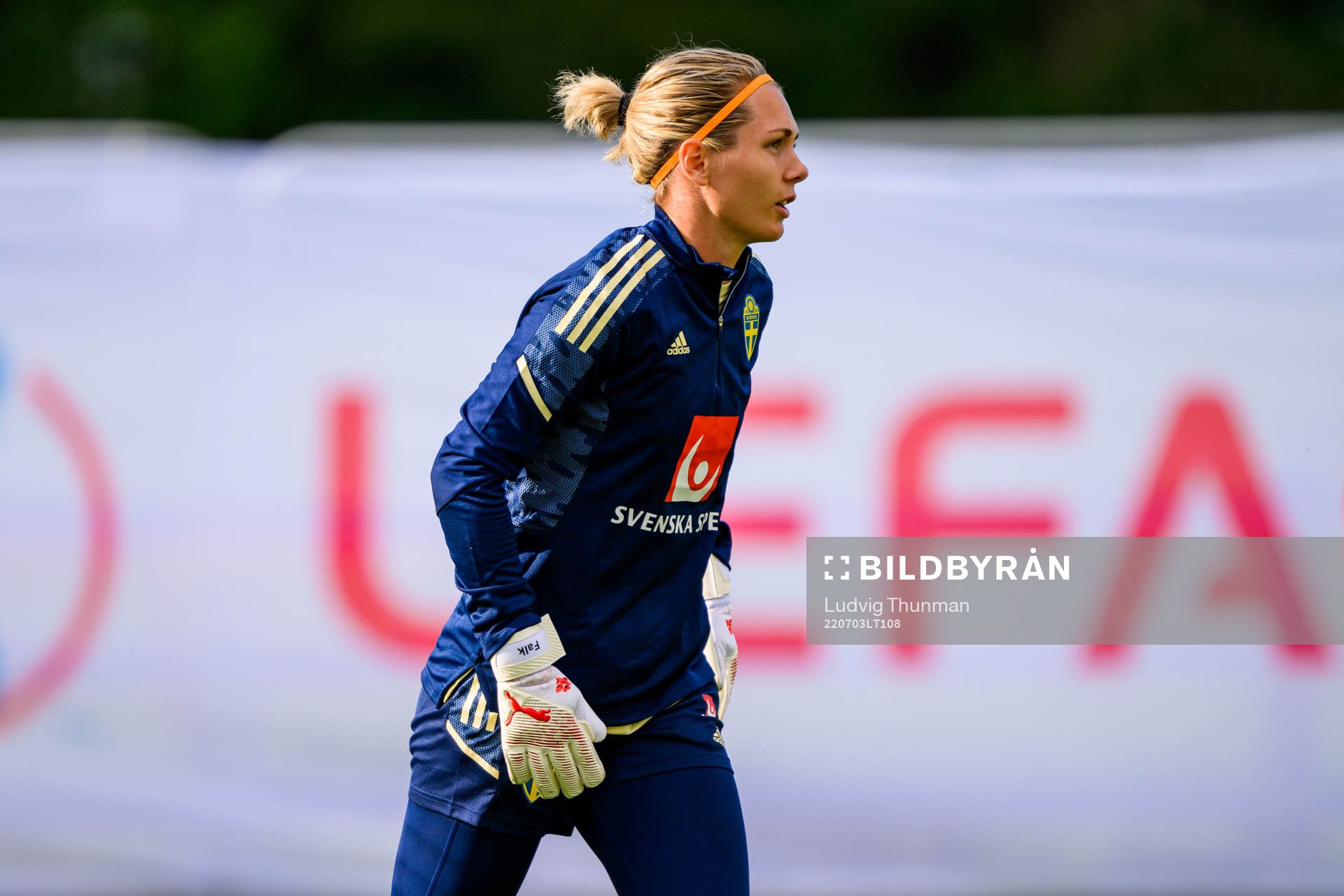 Goalkeeper Jennifer Falk