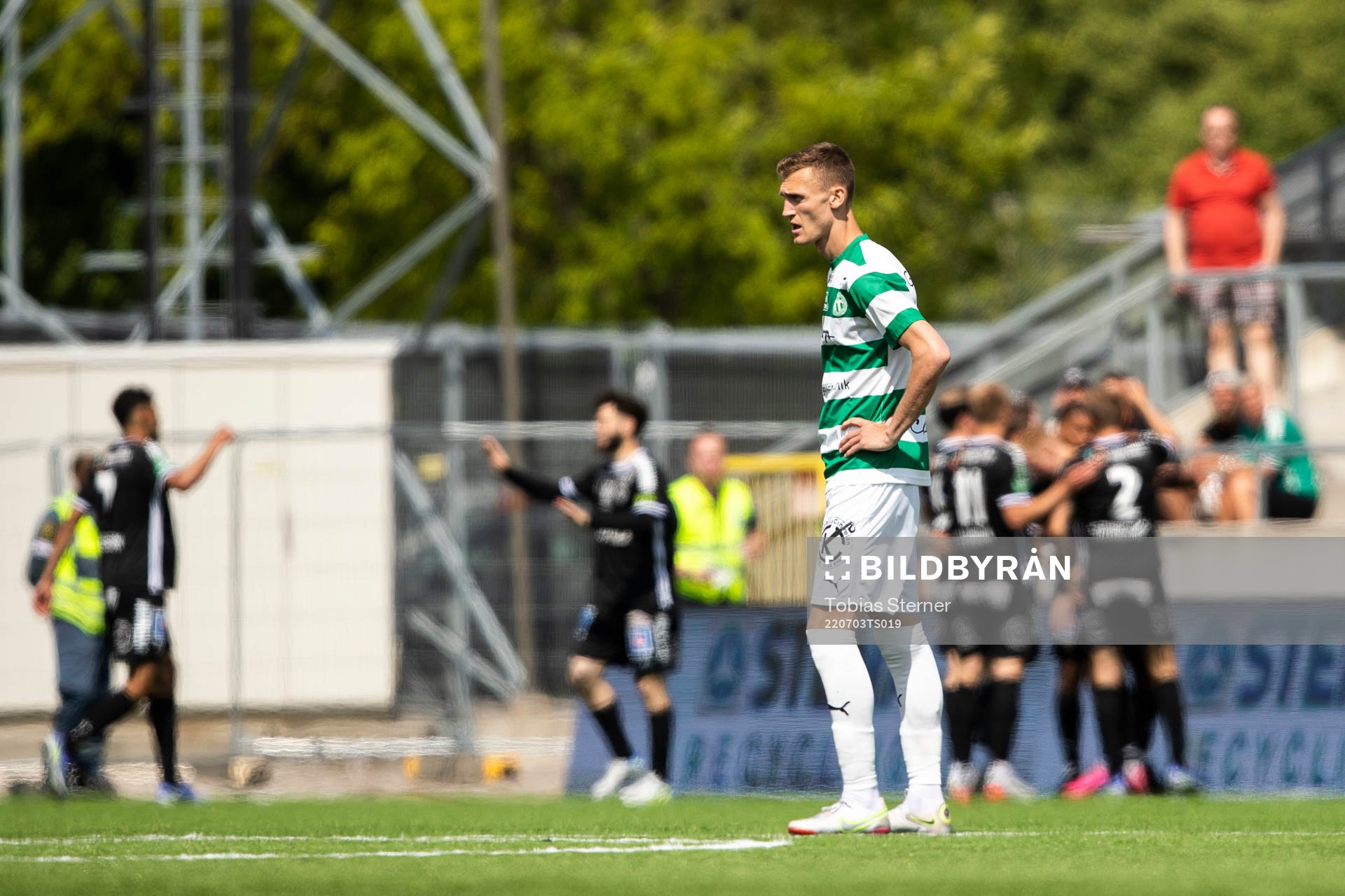 Västerås SKs Viktor Granath deppar