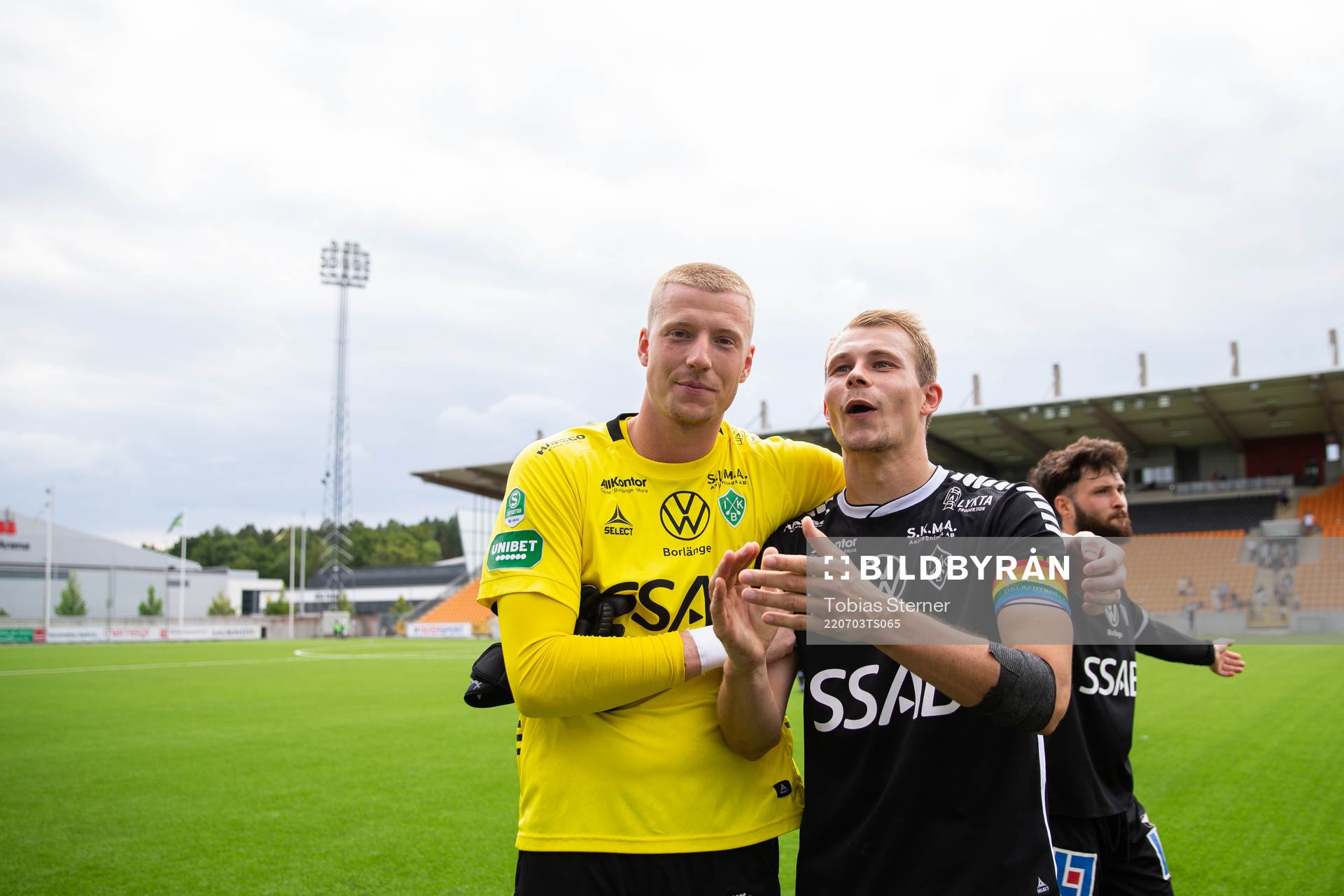 Brages målvakt Viktor Frodig och Alexander Zetterström