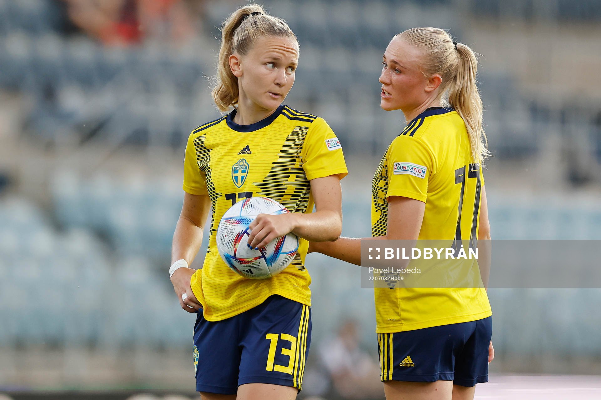 Matilda Vinberg and Emilia Bengtsson of Sweden