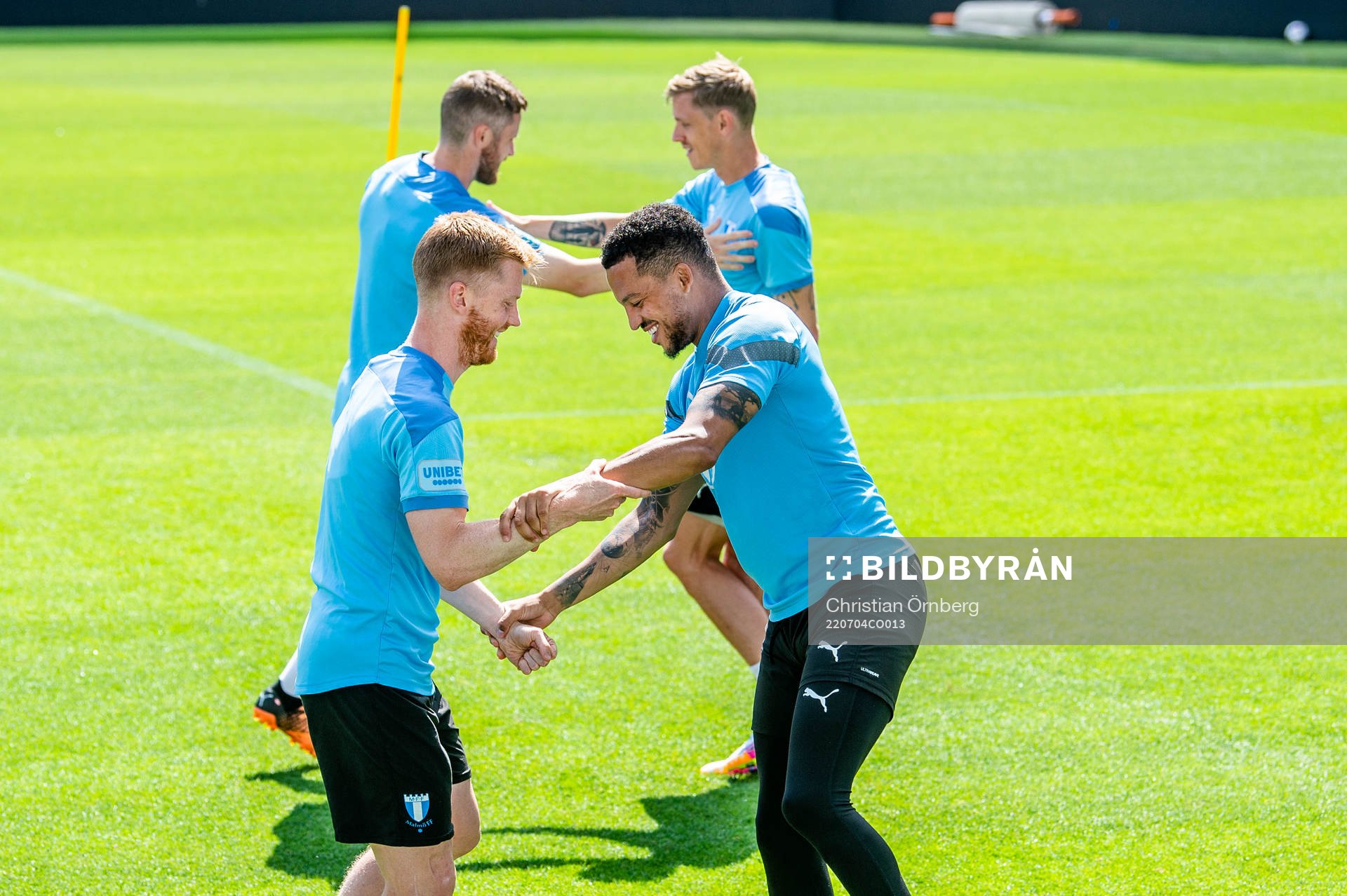 Anders Christiansen och Martin Olsson under en träning med Malmö FF inför kvalmatchen i Champions League den 4 juli 2022 i Malmö.