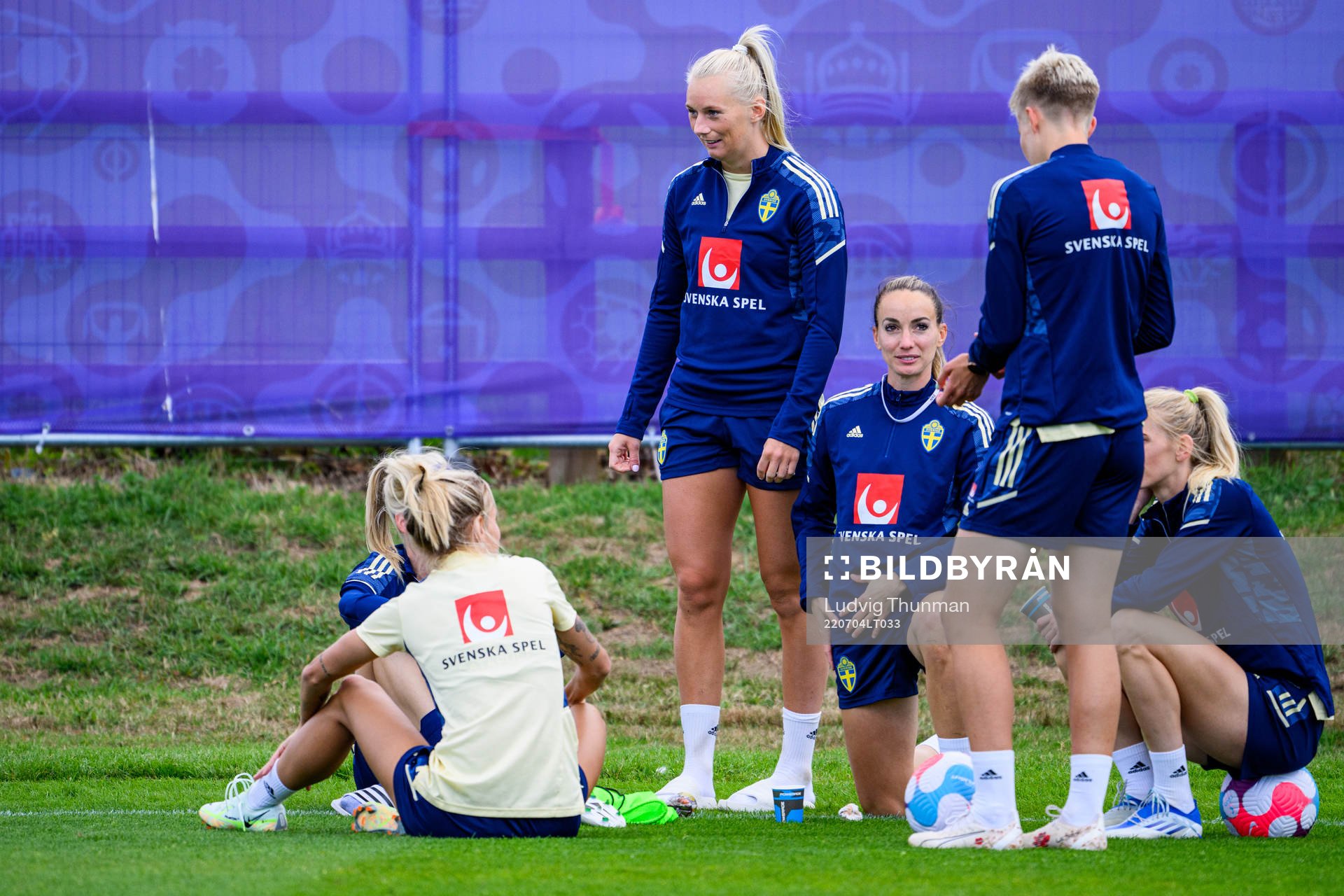 Stina Blackstenius and Kosovare Asllani