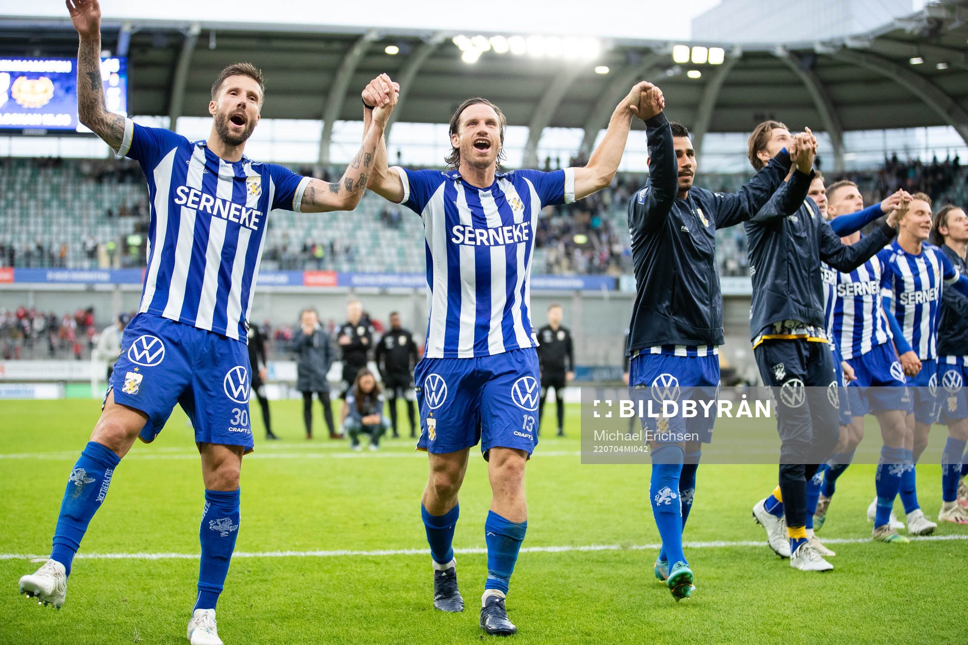 IFK Göteborgs Mattias Bjärsmyr och Gustav Svensson jublar
