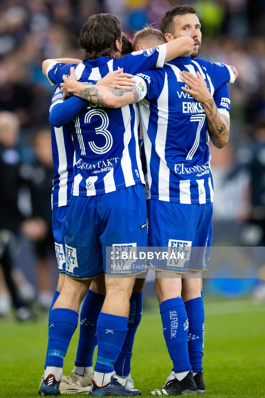 IFK Göteborgs spelare jublar