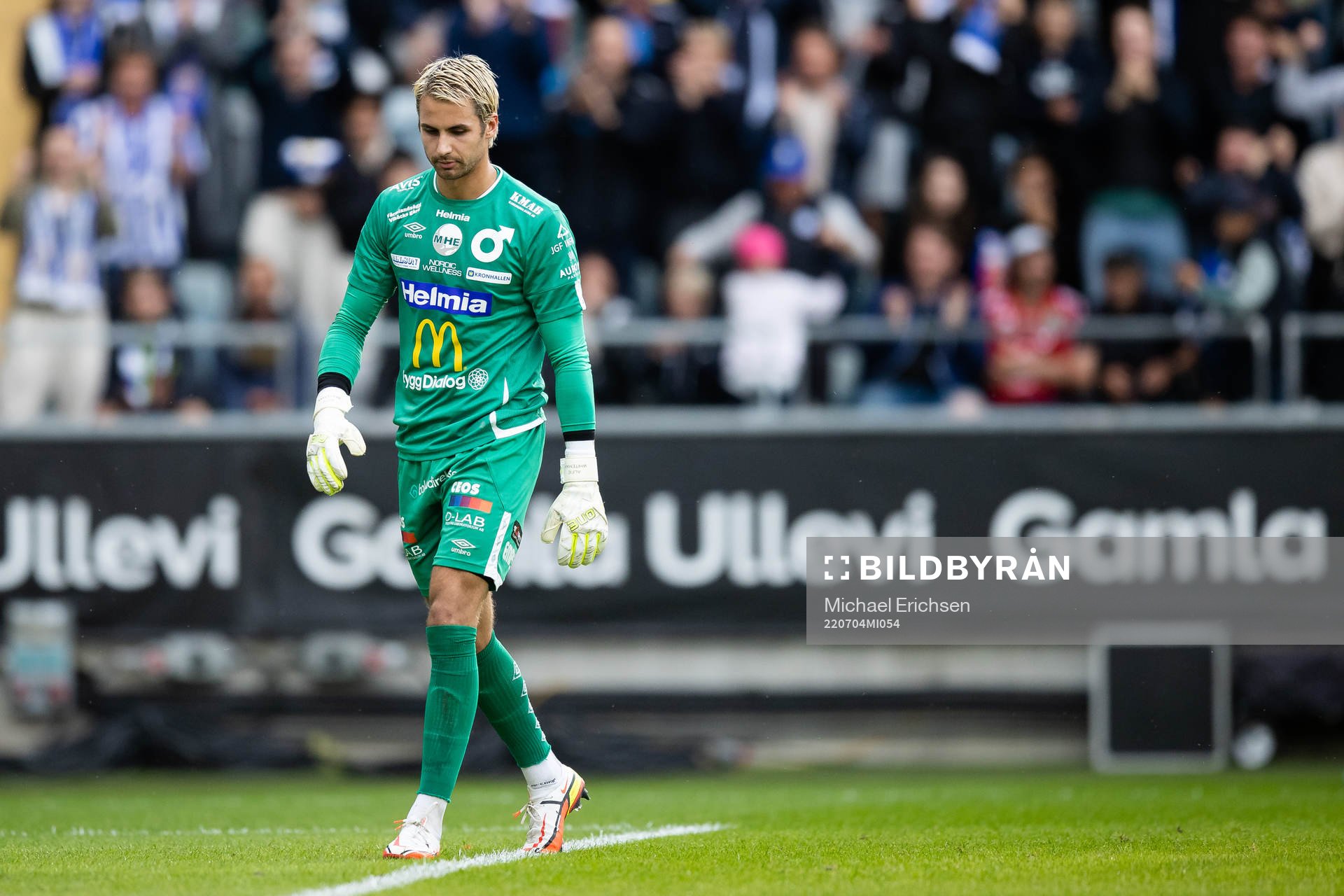 Degerfors målvakt Alfie Malik Whiteman deppar