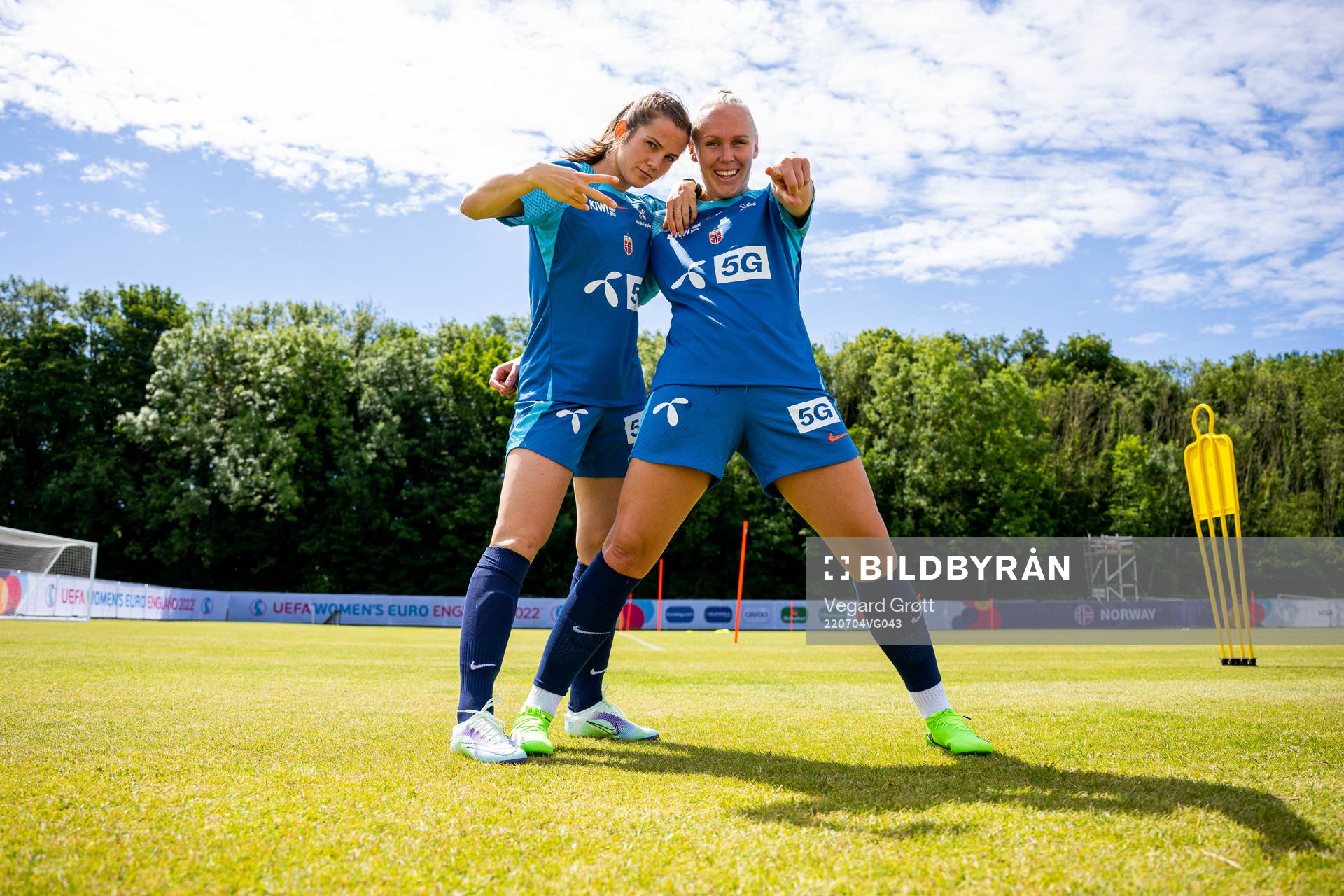 Tuva Hansen and Maria Thorisdottir of the Norwegian