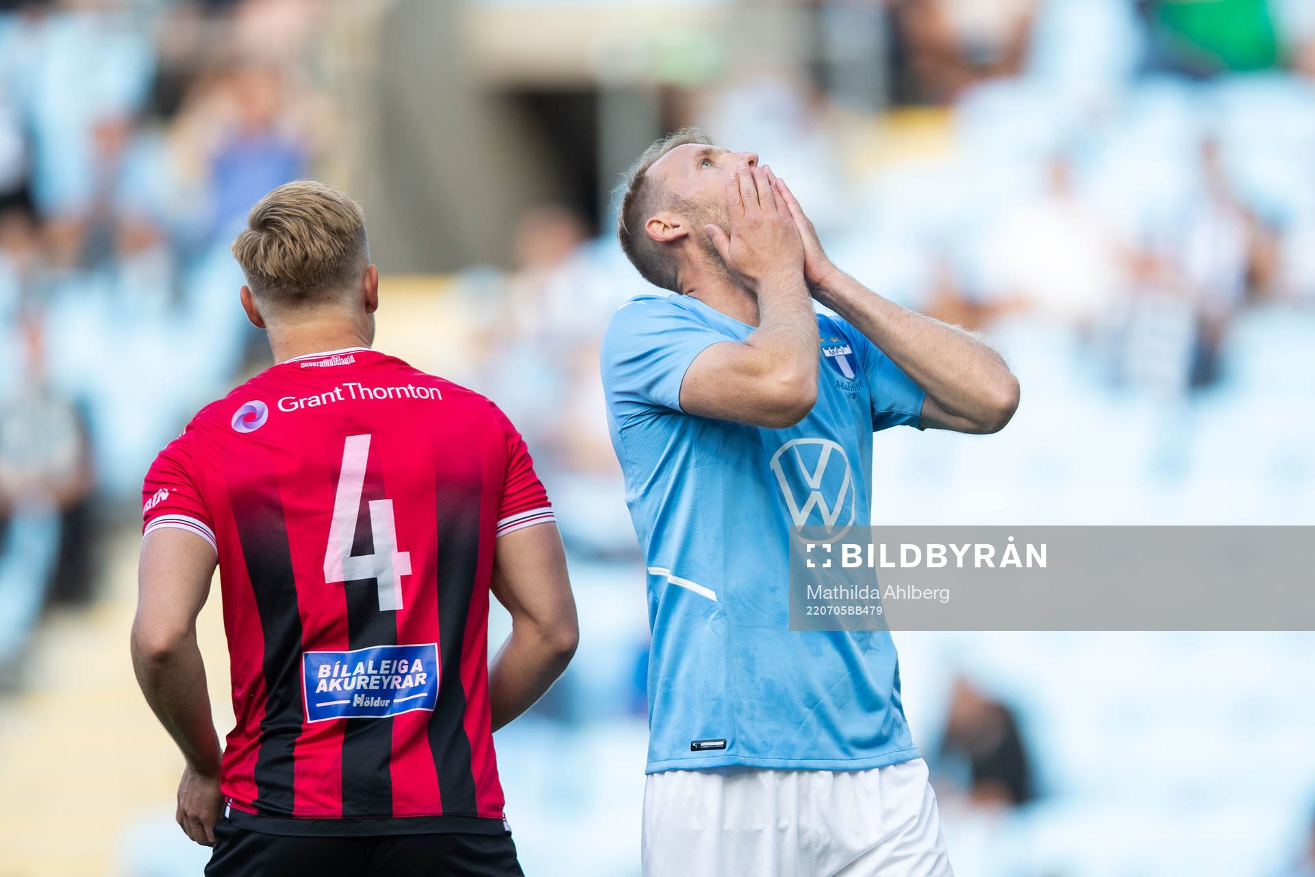 Ola Toivonen of Malmö FF looks dejected
