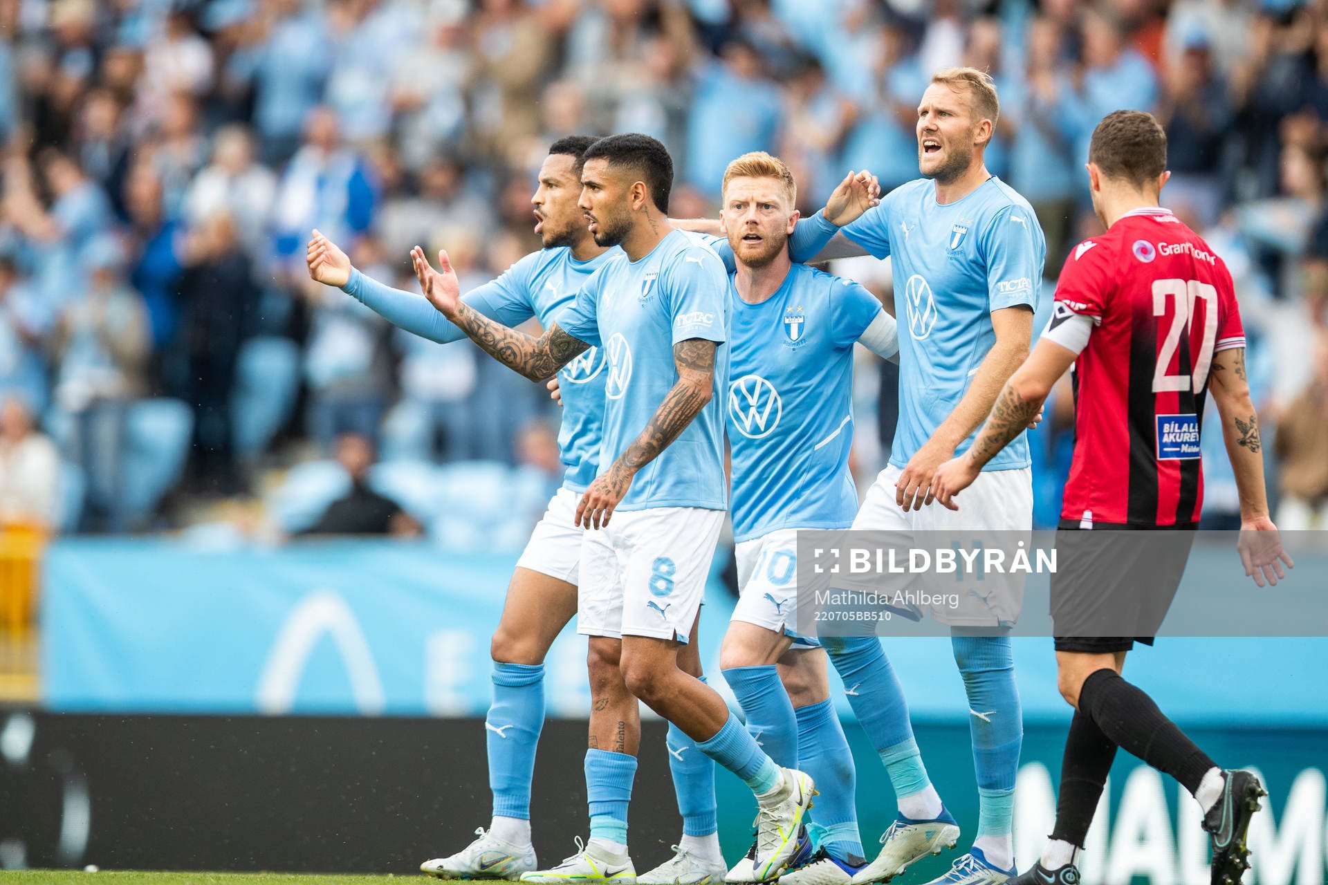 Martin Olsson of Malmö FF celebrates