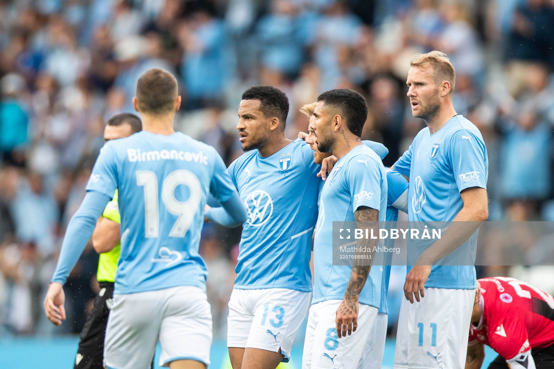 Martin Olsson of Malmö FF celebrates